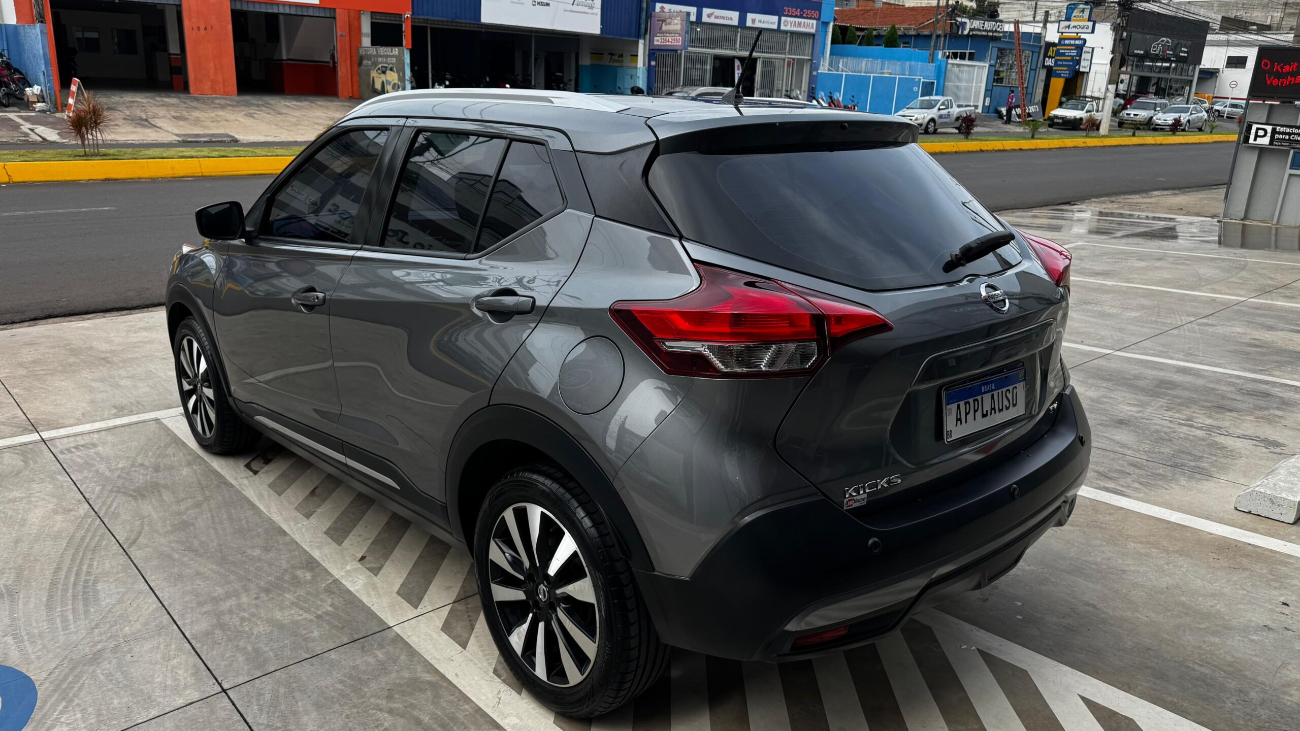 Nissan Kicks - 1.6 16V FLEXSTART SV 4P XTRONIC
