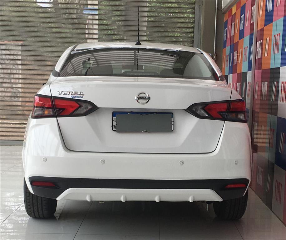 Nissan Versa - 1.6 16V FLEX SENSE XTRONIC