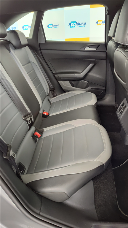 Volkswagen Nivus - 1.0 200 TSI TOTAL FLEX HIGHLINE AUTOMÁTICO