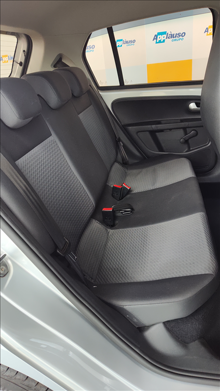 Volkswagen Up - 1.0 TSI MOVE UP 12V FLEX 4P MANUAL