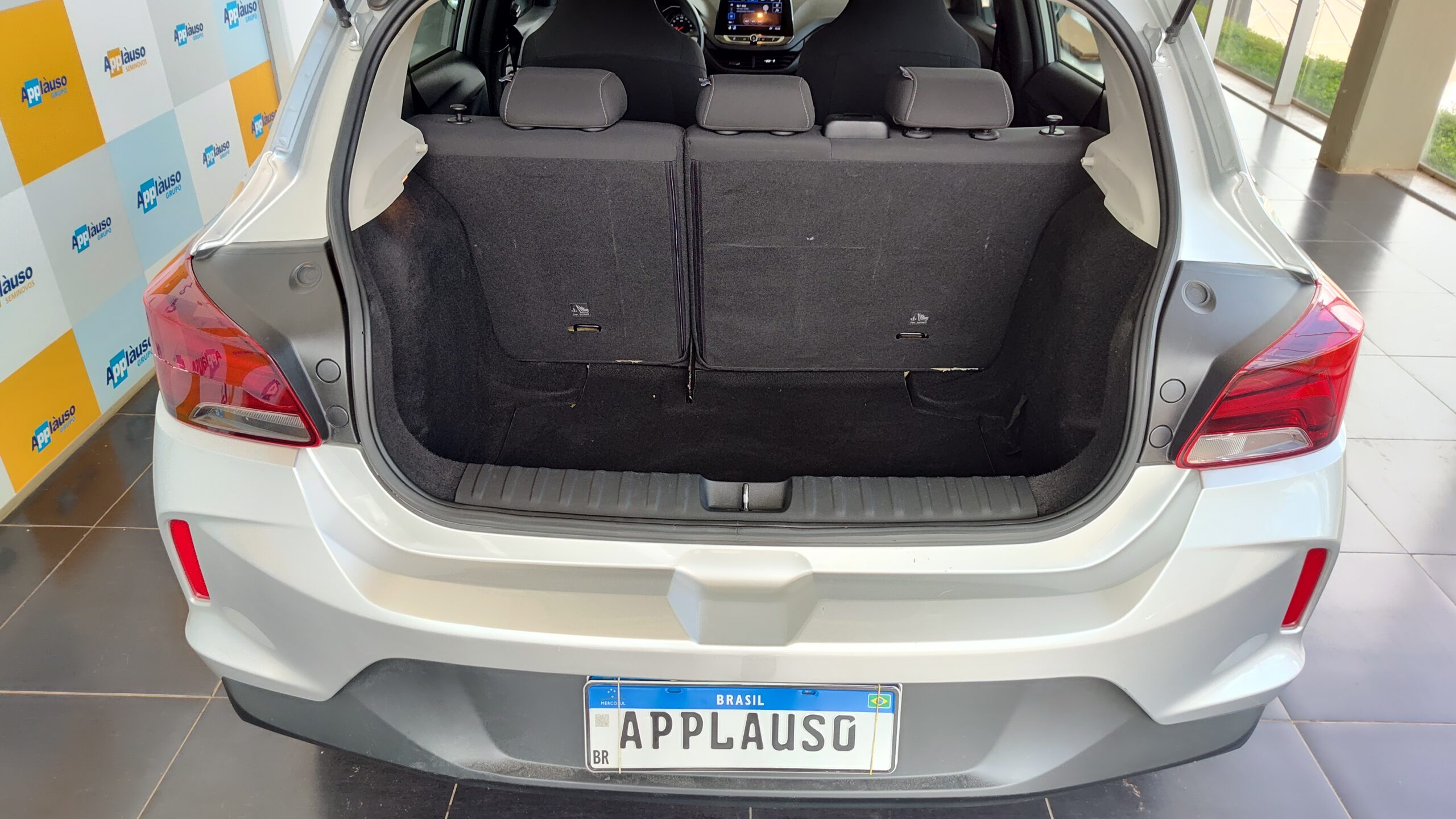 Chevrolet Onix - 1.0 FLEX LT MANUAL