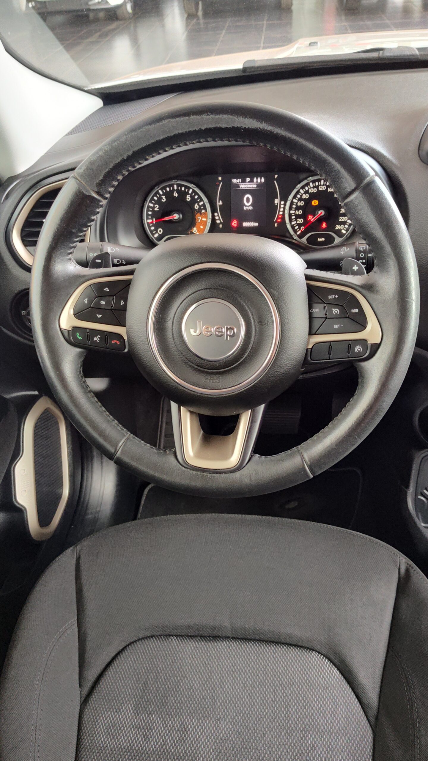 Jeep Renegade - 1.8 16V FLEX LONGITUDE 4P AUTOMÁTICO