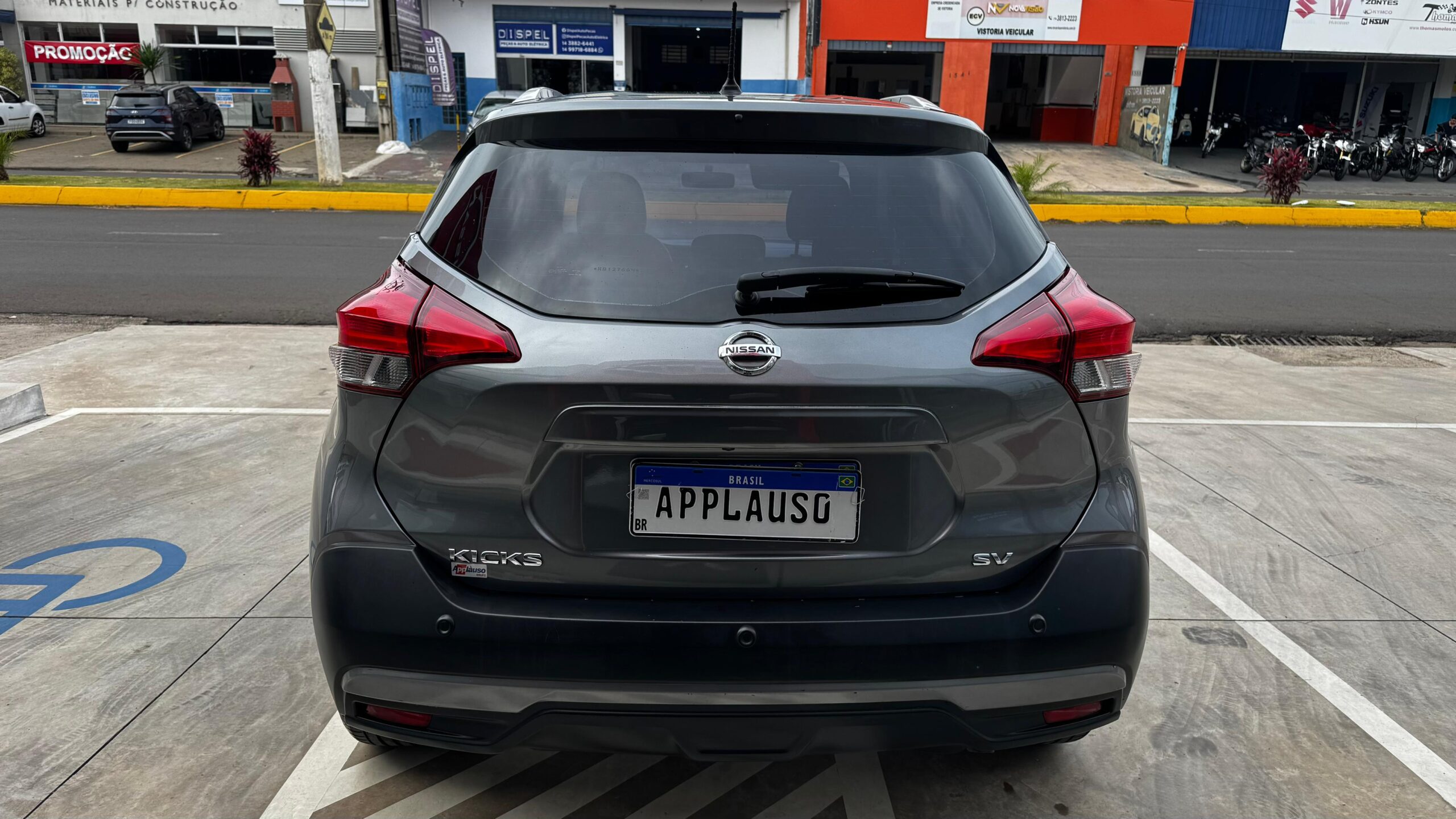 Nissan Kicks - 1.6 16V FLEXSTART SV 4P XTRONIC