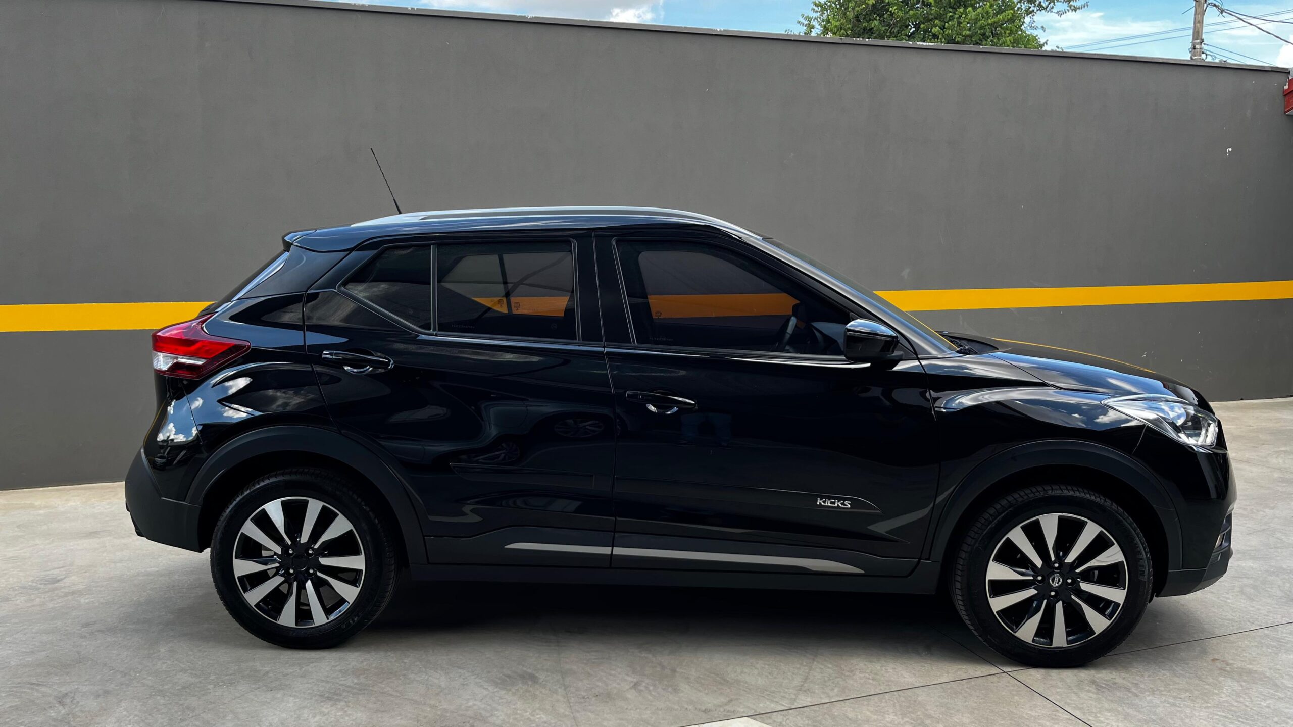 Nissan Kicks - 1.6 16V FLEXSTART SV 4P XTRONIC