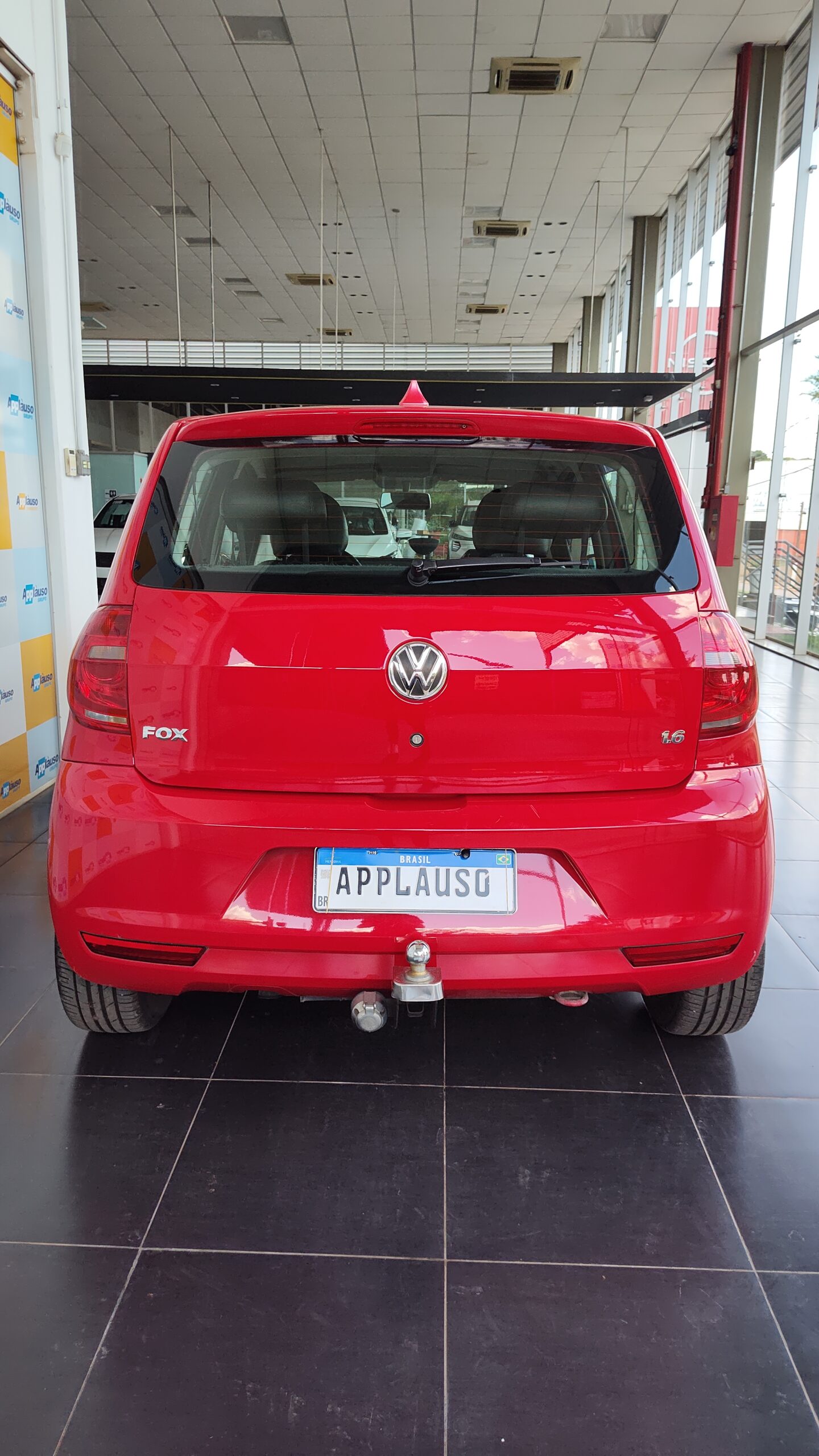 Volkswagen Fox - 1.6 MI 8V FLEX 4P MANUAL