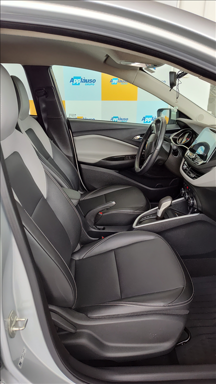 Chevrolet Onix - 1.0 TURBO FLEX PREMIER AUTOMÁTICO
