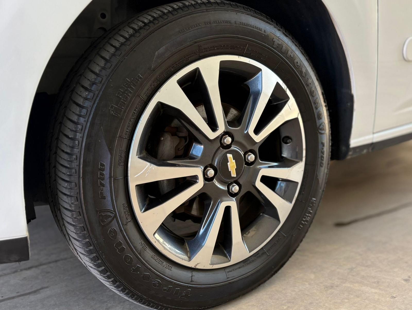 Chevrolet Onix - 1.4 MPFI LTZ 8V FLEX 4P MANUAL