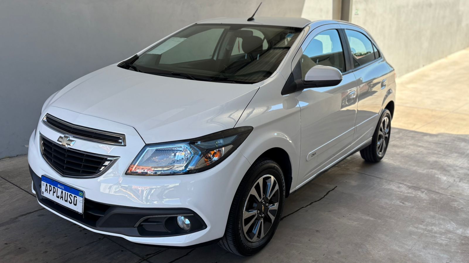 Chevrolet Onix - 1.4 MPFI LTZ 8V FLEX 4P MANUAL