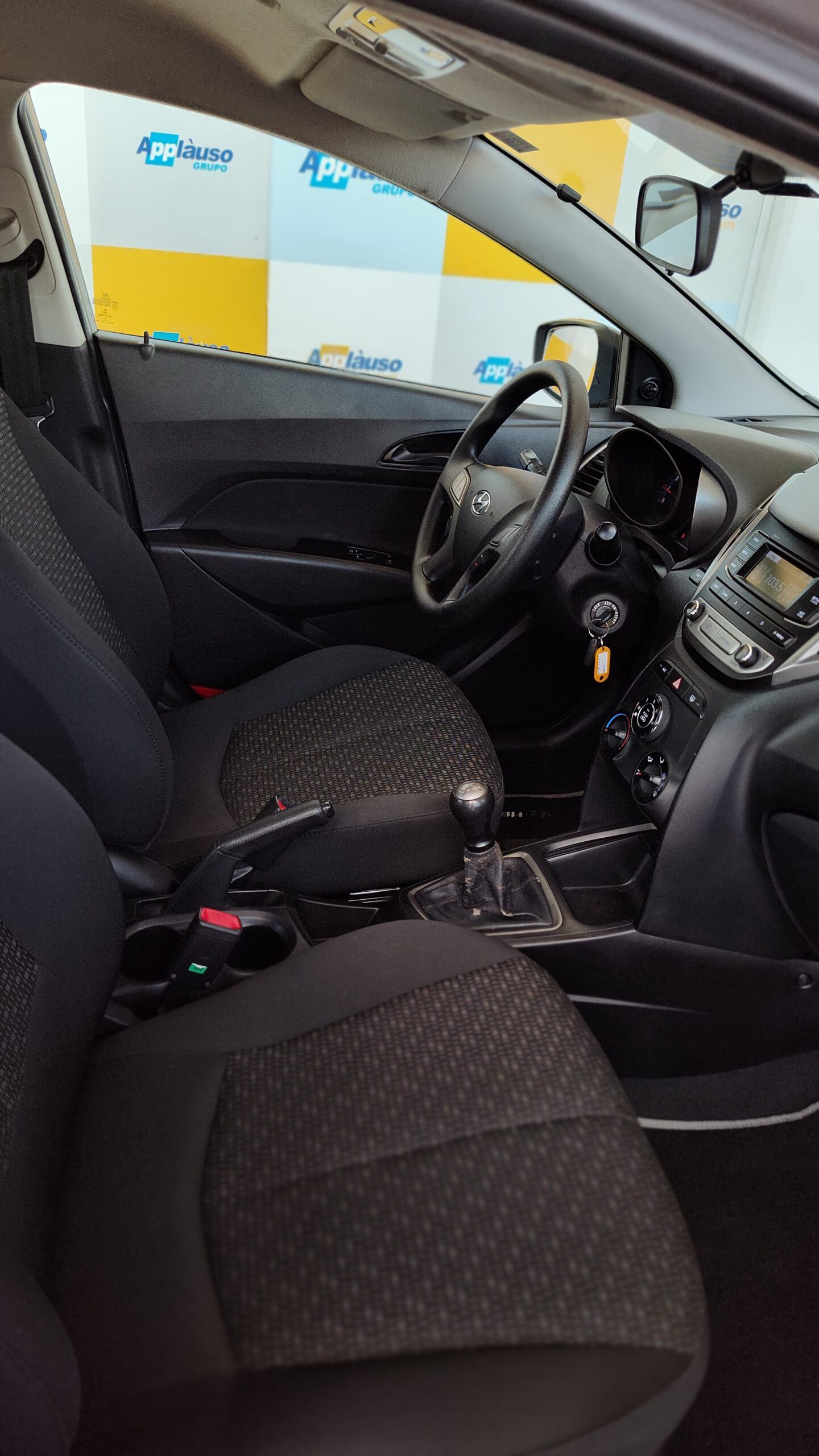 Hyundai Hb20 - 1.0 COMFORT 12V FLEX 4P MANUAL