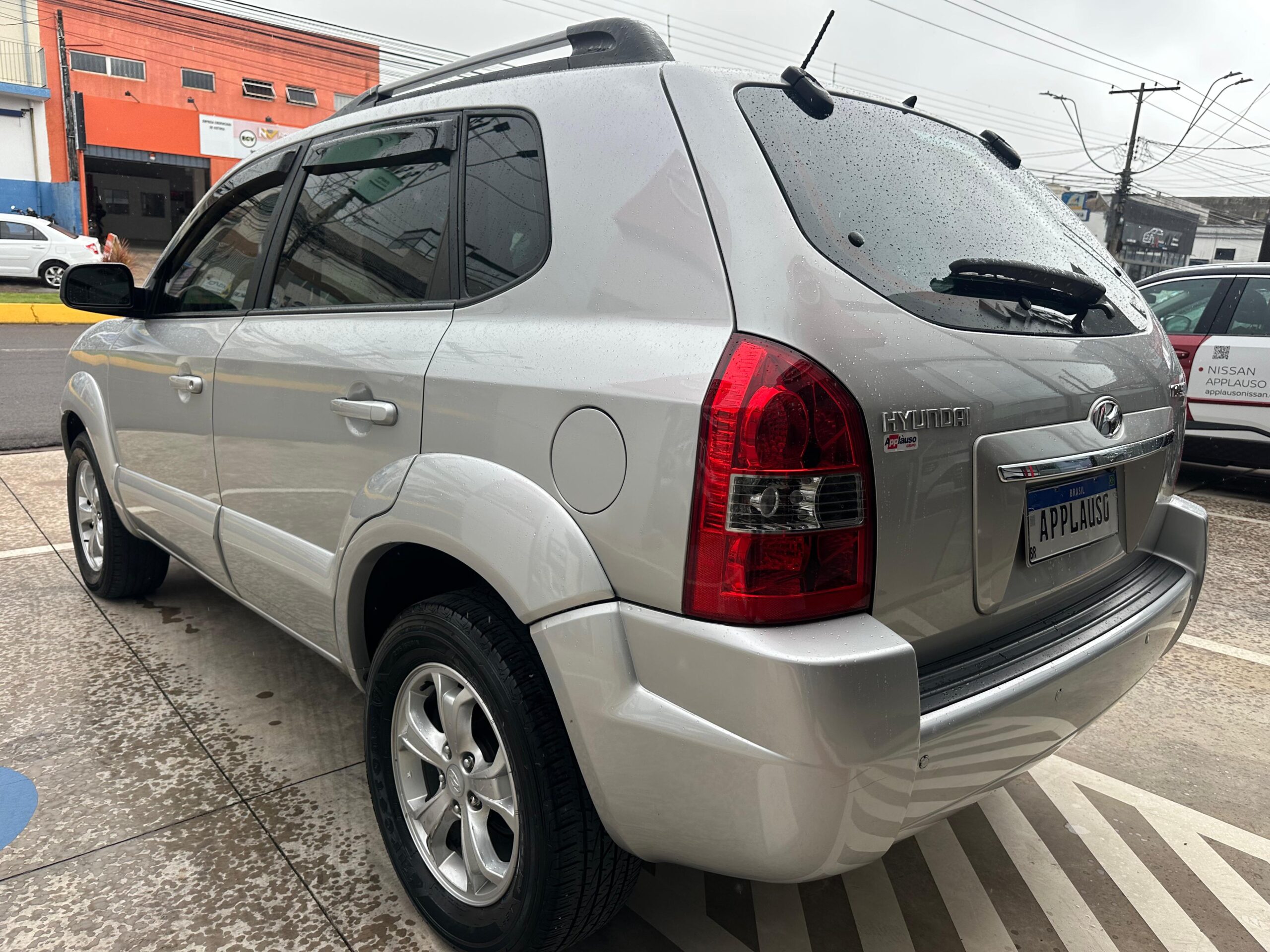 Hyundai Tucson - 2.0 MPFI GLS 16V 143CV 2WD FLEX 4P AUTOMÁTICO