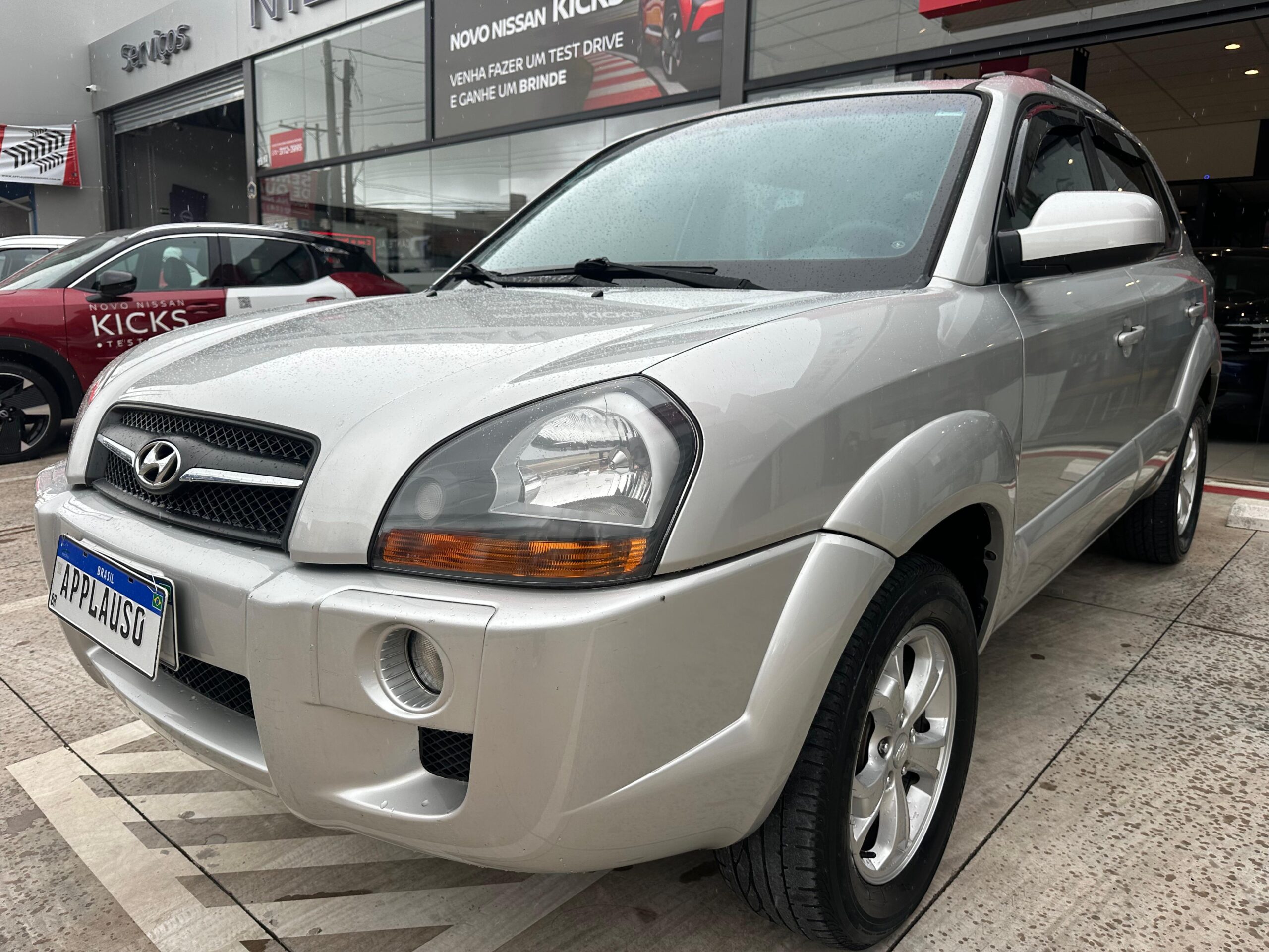 Hyundai Tucson - 2.0 MPFI GLS 16V 143CV 2WD FLEX 4P AUTOMÁTICO