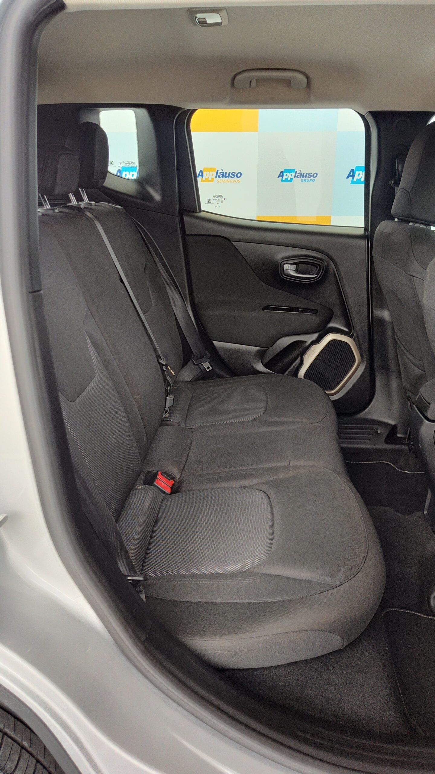 Jeep Renegade - 1.8 16V FLEX LONGITUDE 4P AUTOMÁTICO