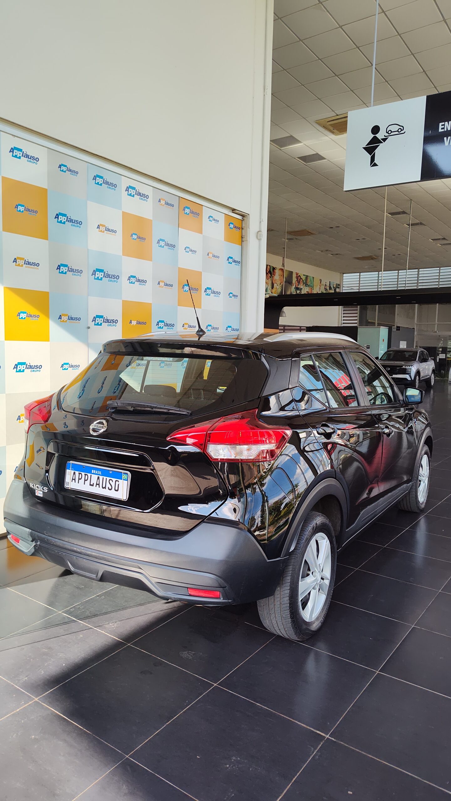 Nissan Kicks - 1.6 16V FLEXSTART S DIRECT 4P XTRONIC