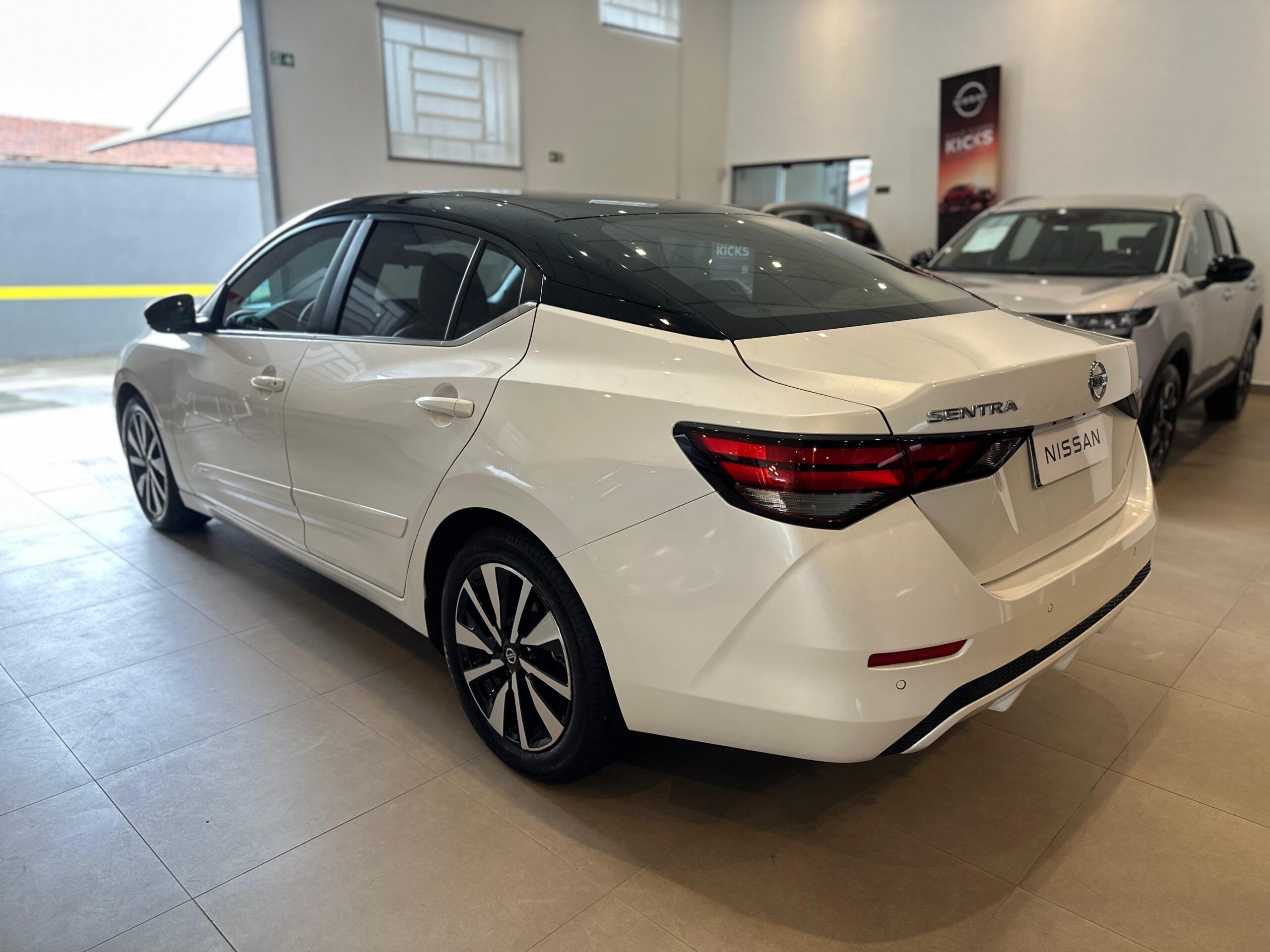 Nissan Sentra - 2.0 16V GASOLINA ADVANCE XTRONIC