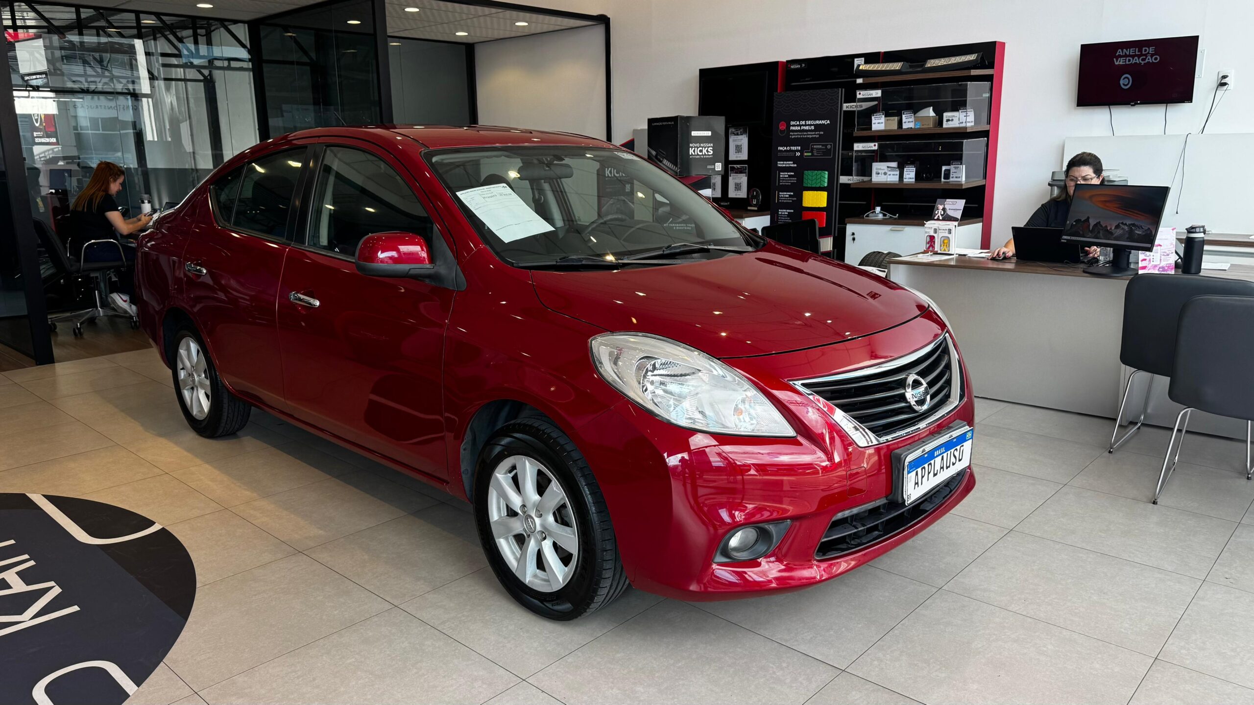 Nissan Versa - 1.6 16V FLEX SL 4P MANUAL