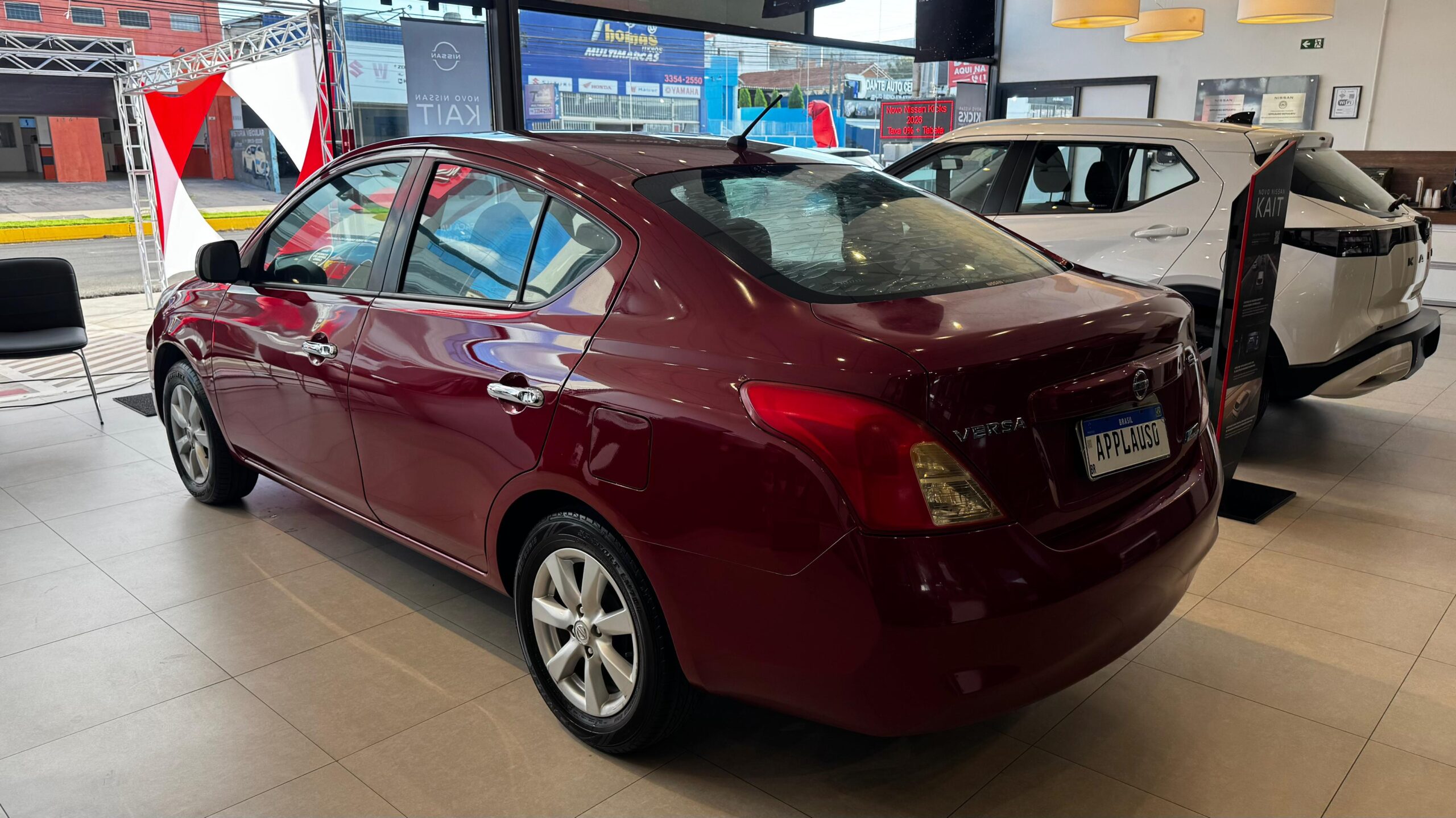 Nissan Versa - 1.6 16V FLEX SL 4P MANUAL