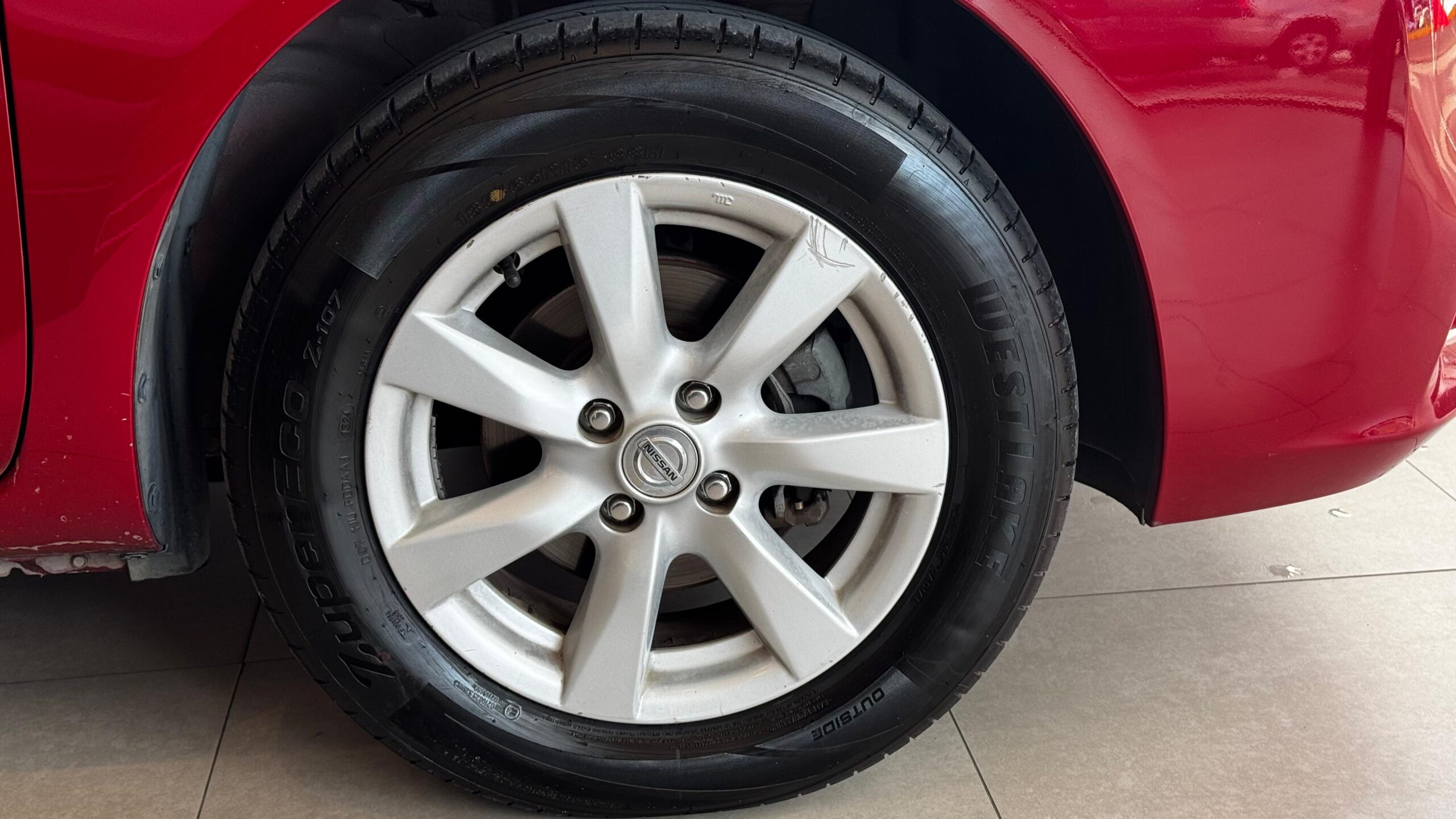 Nissan Versa - 1.6 16V FLEX SL 4P MANUAL