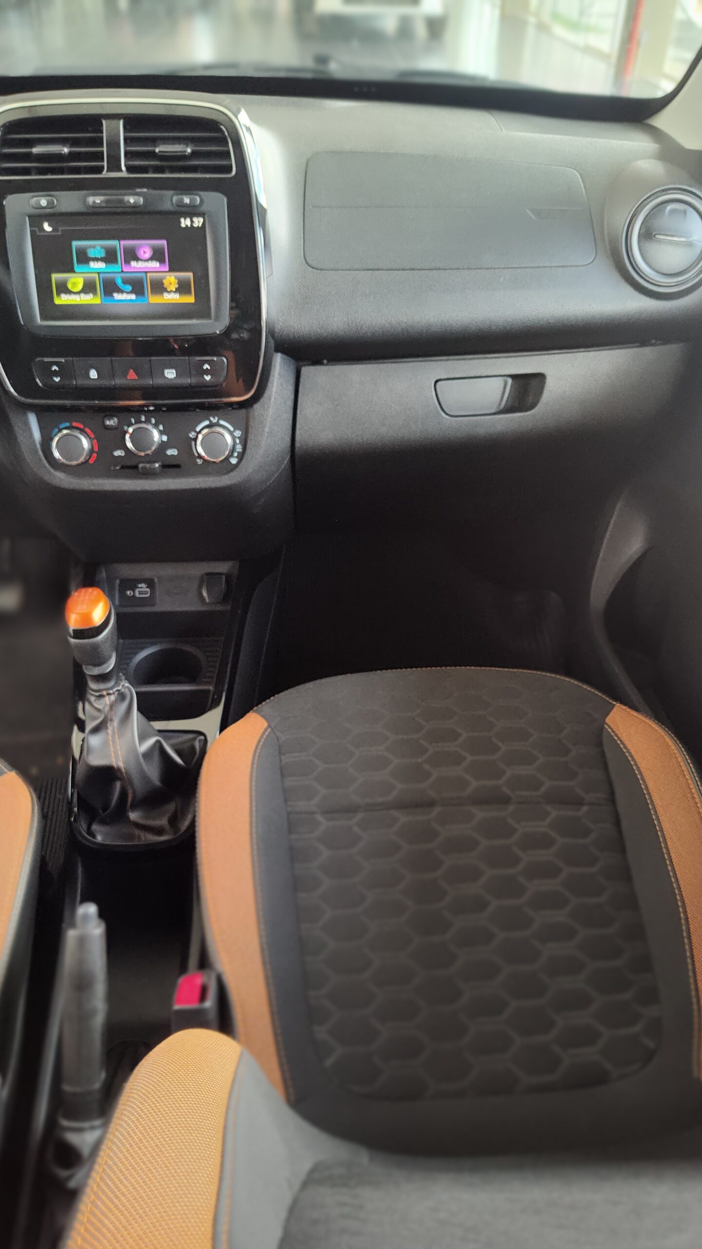 Renault Kwid - 1.0 12V SCE FLEX OUTSIDER MANUAL