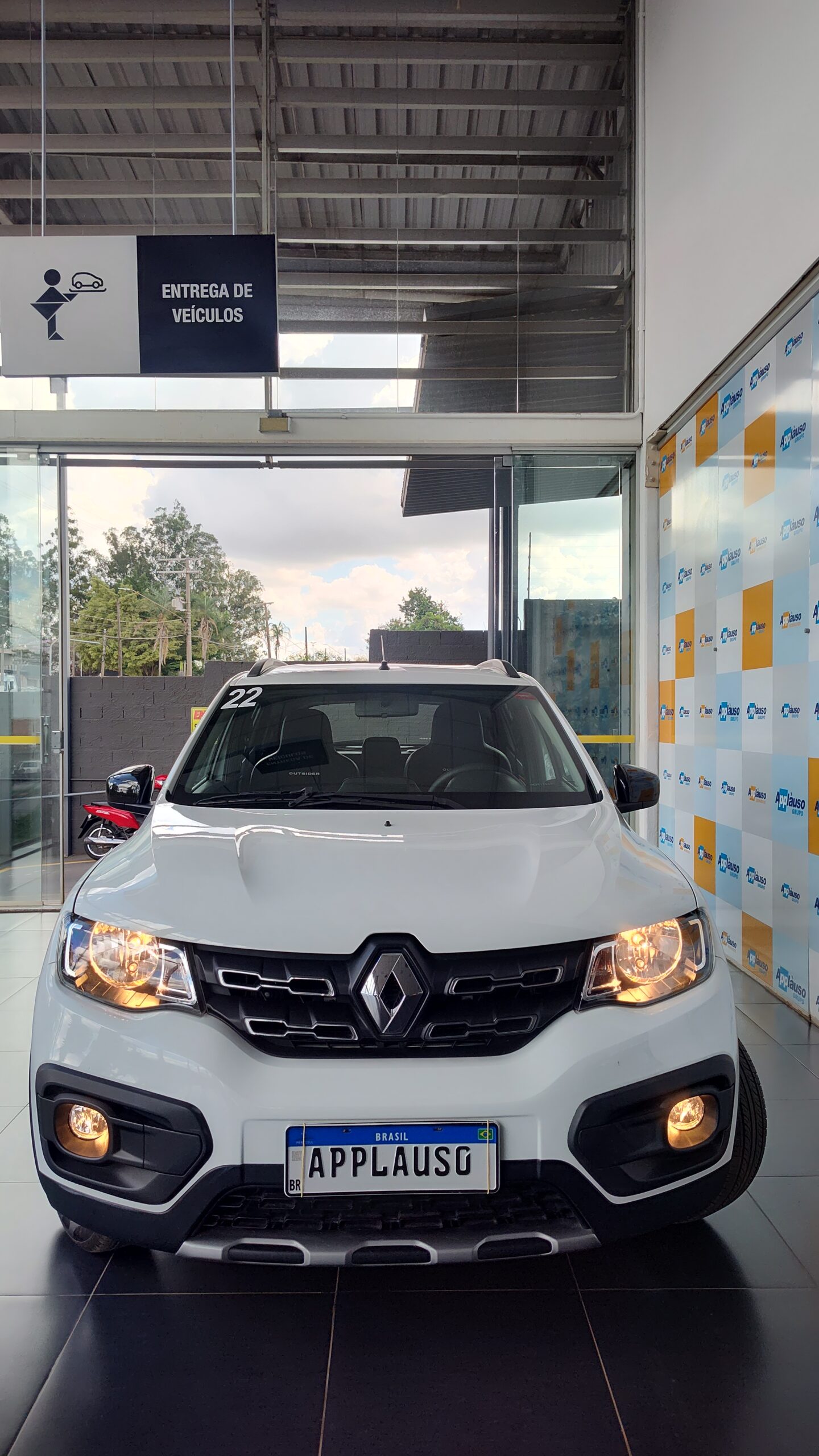 Renault Kwid - 1.0 12V SCE FLEX OUTSIDER MANUAL