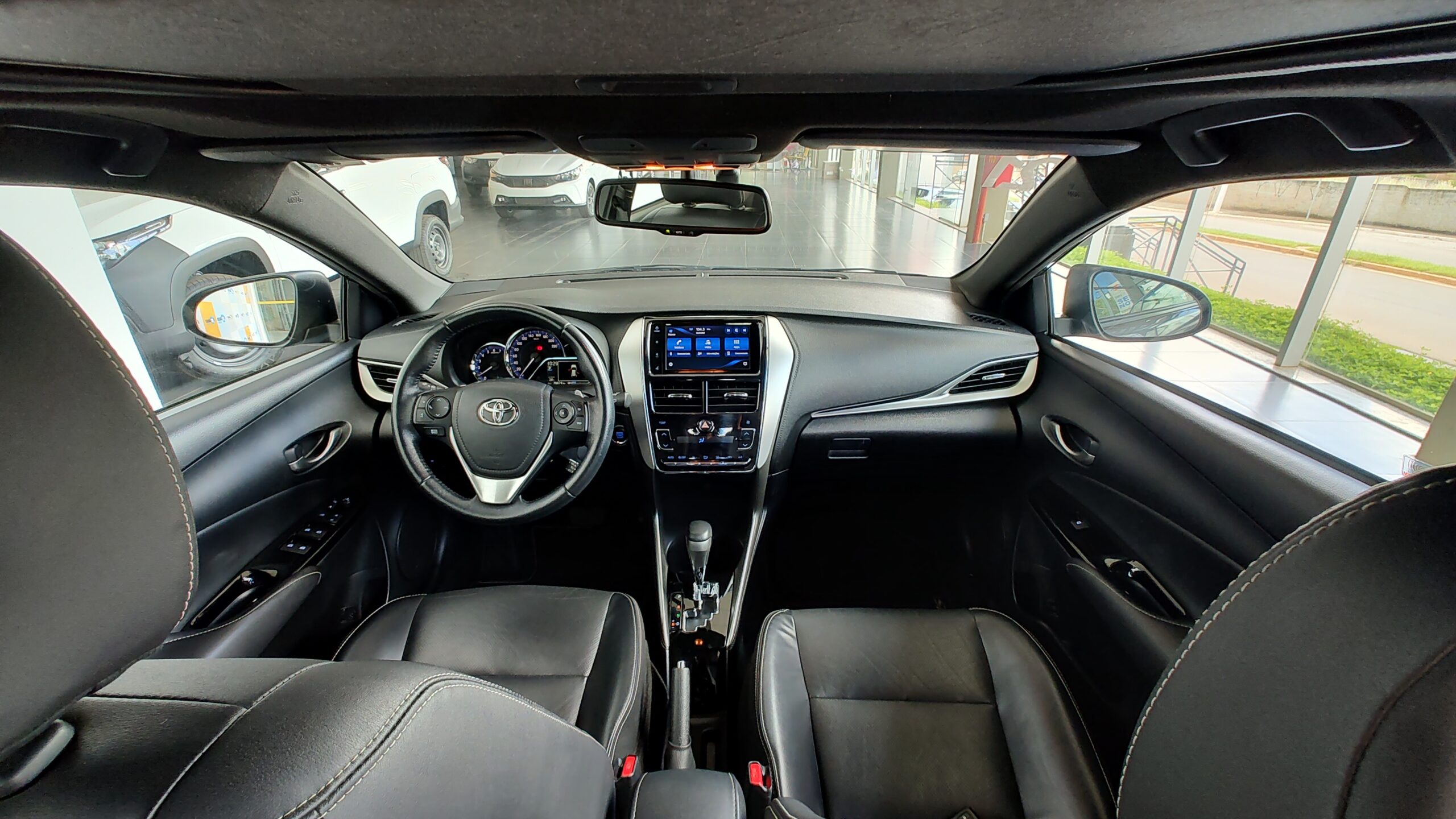 Toyota Yaris - 1.5 16V FLEX XLS CONNECT MULTIDRIVE