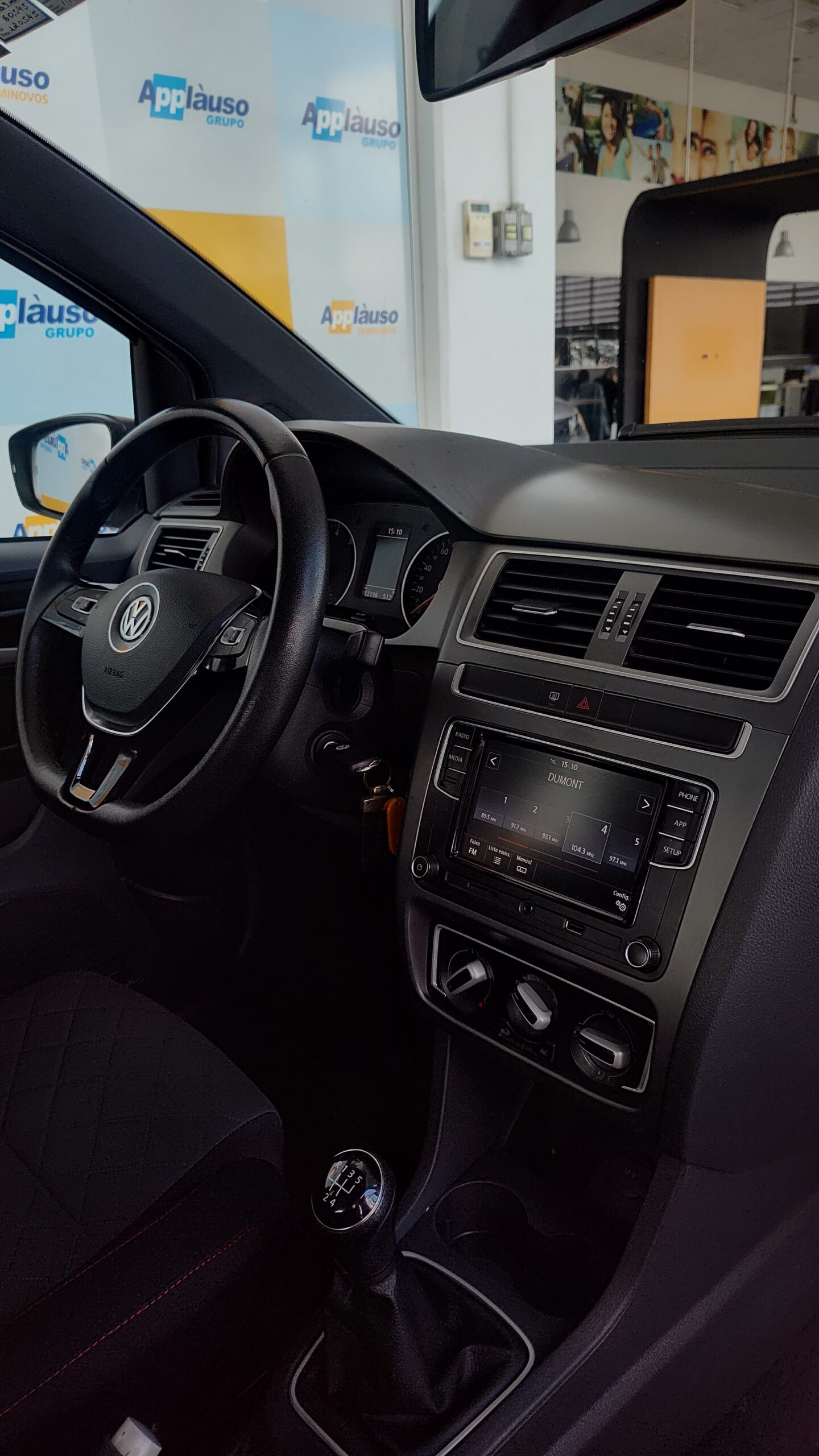 Volkswagen Fox - 1.6 MSI TOTAL FLEX XTREME 4P MANUAL