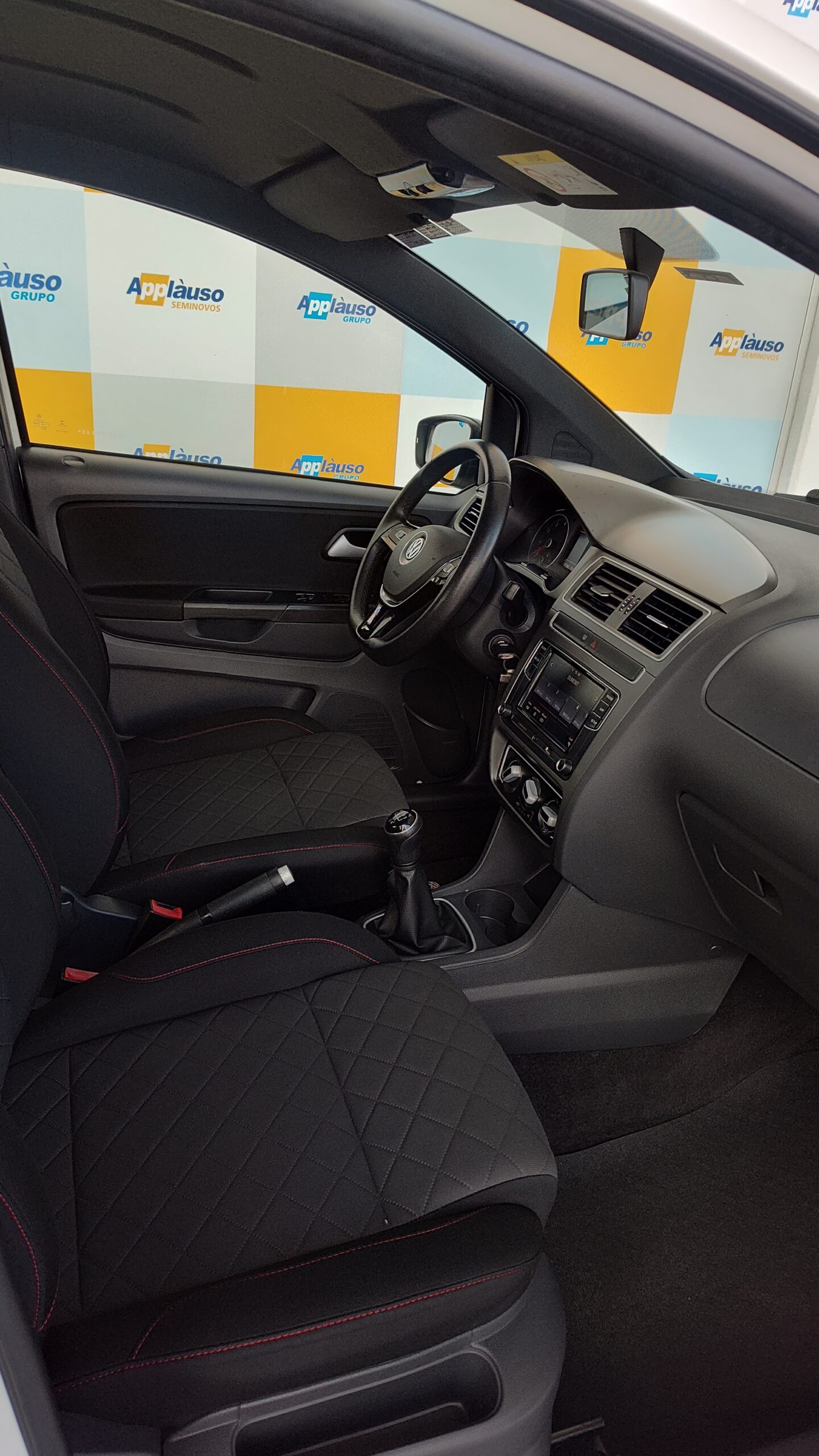 Volkswagen Fox - 1.6 MSI TOTAL FLEX XTREME 4P MANUAL