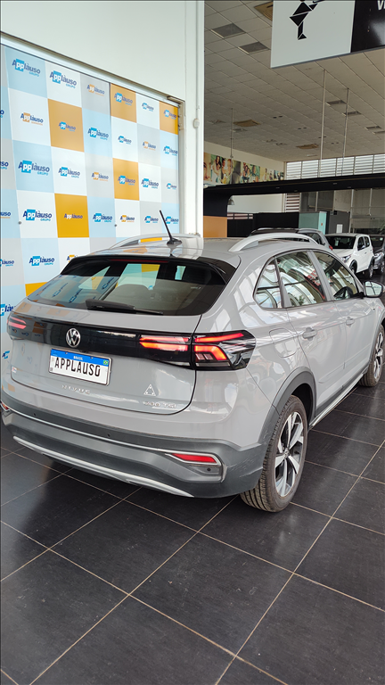Volkswagen Nivus - 1.0 200 TSI TOTAL FLEX HIGHLINE AUTOMÁTICO