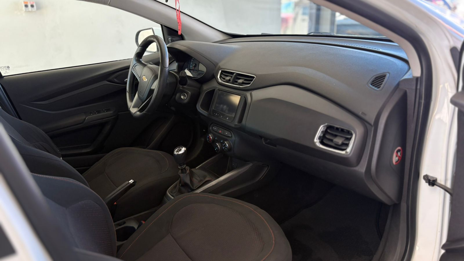 Chevrolet Onix - 1.4 MPFI LTZ 8V FLEX 4P MANUAL