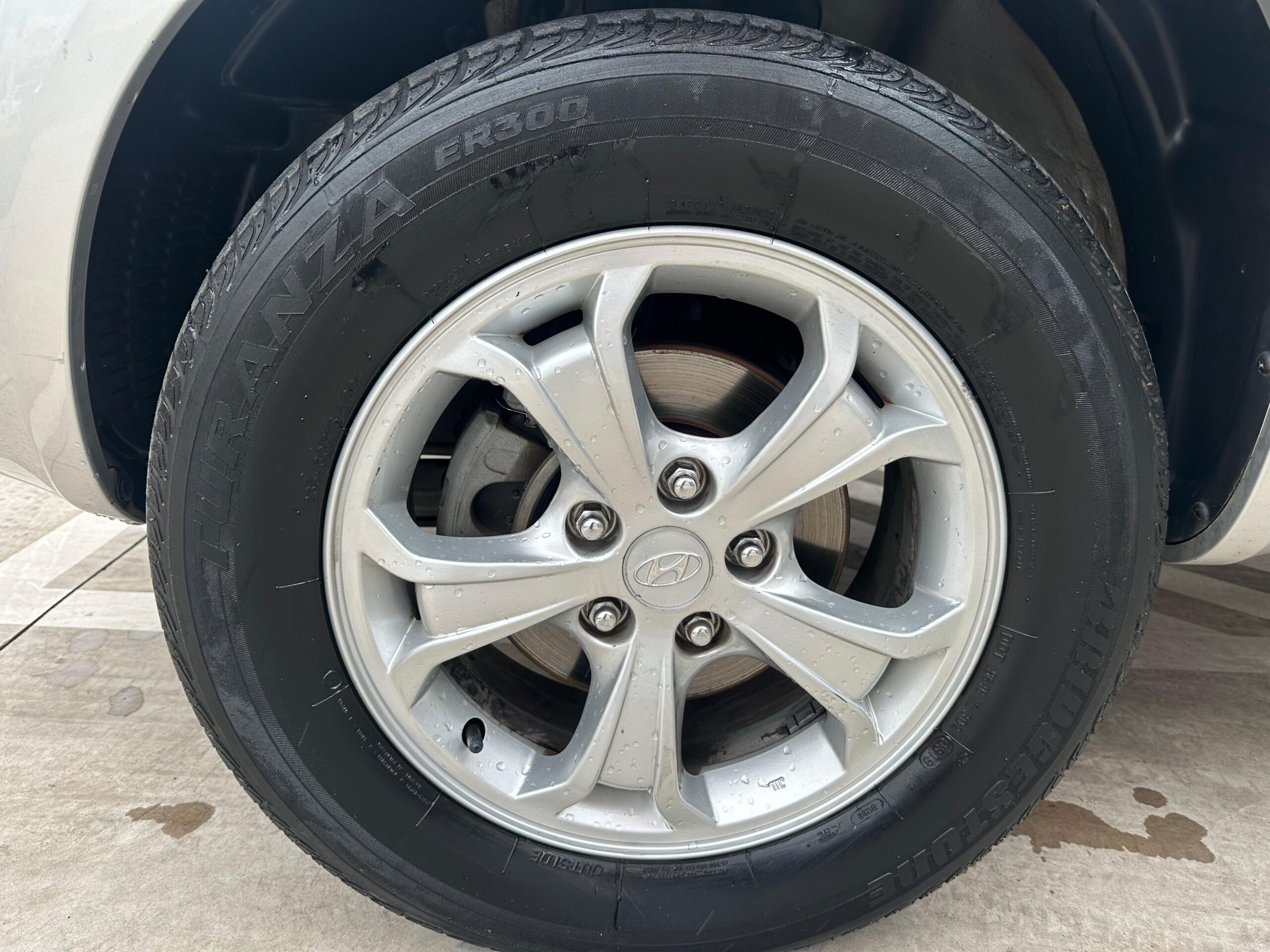 Hyundai Tucson - 2.0 MPFI GLS 16V 143CV 2WD FLEX 4P AUTOMÁTICO