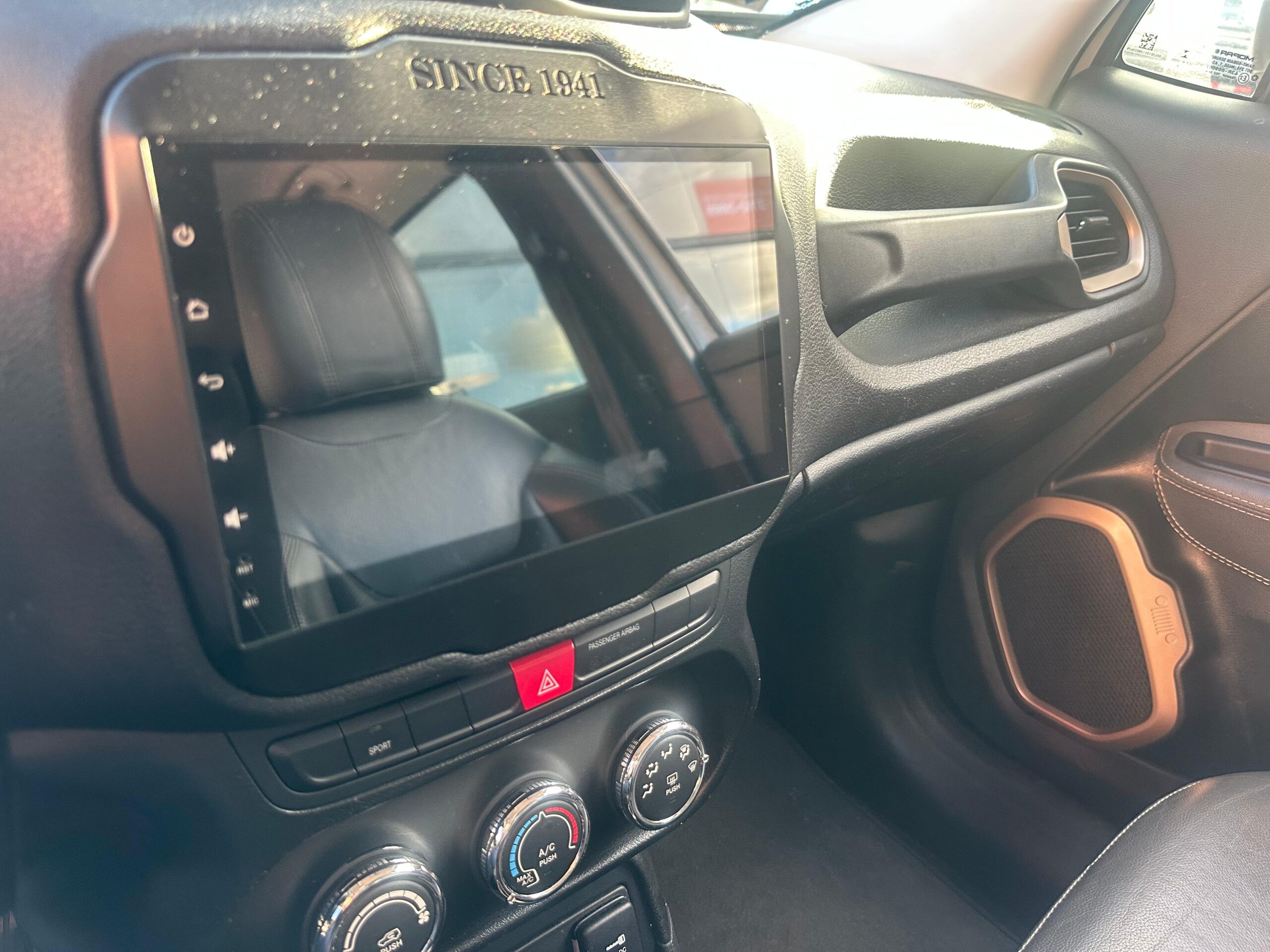 Jeep Renegade - 1.8 16V FLEX 4P AUTOMÁTICO