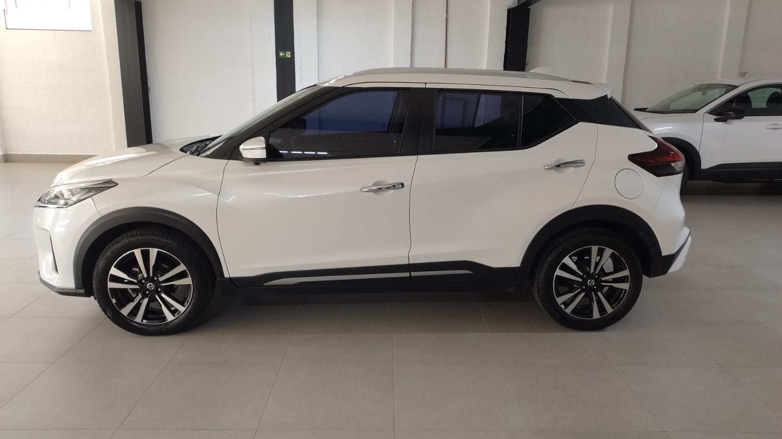 Nissan Kicks - 1.6 16V FLEXSTART EXCLUSIVE XTRONIC