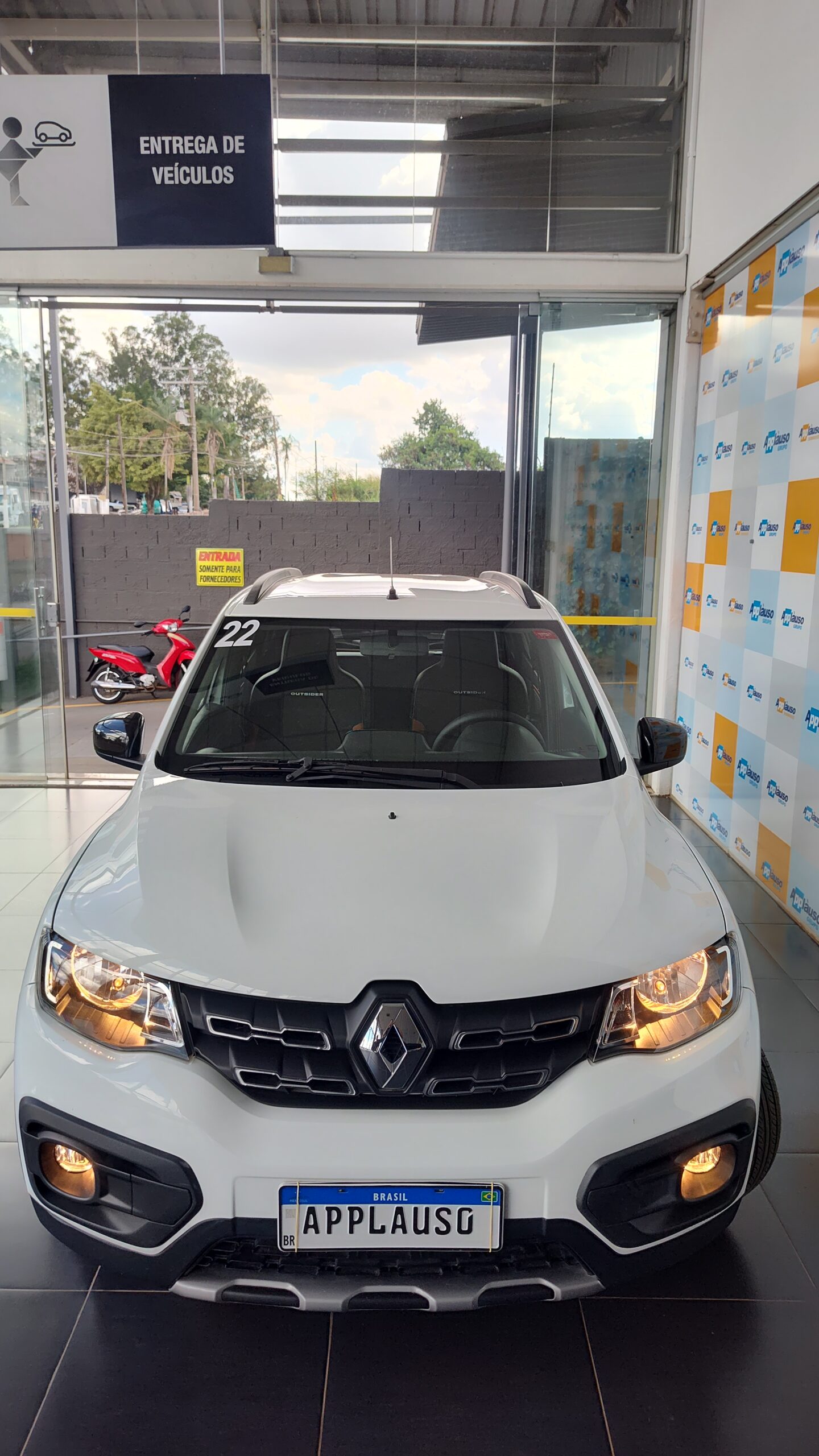 Renault Kwid - 1.0 12V SCE FLEX OUTSIDER MANUAL