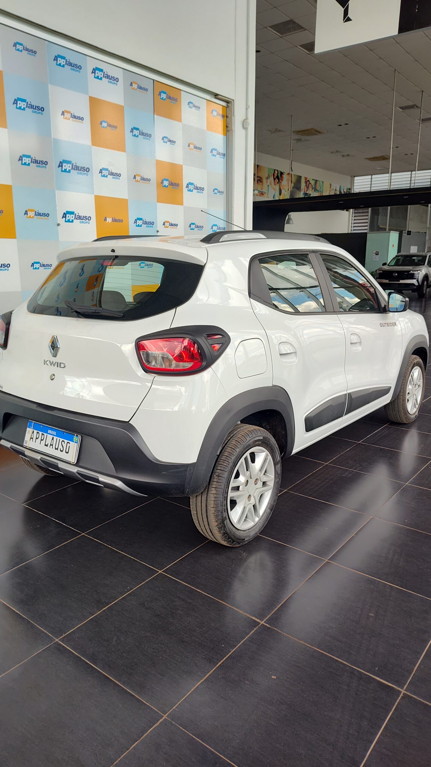 Renault Kwid - 1.0 12V SCE FLEX OUTSIDER MANUAL