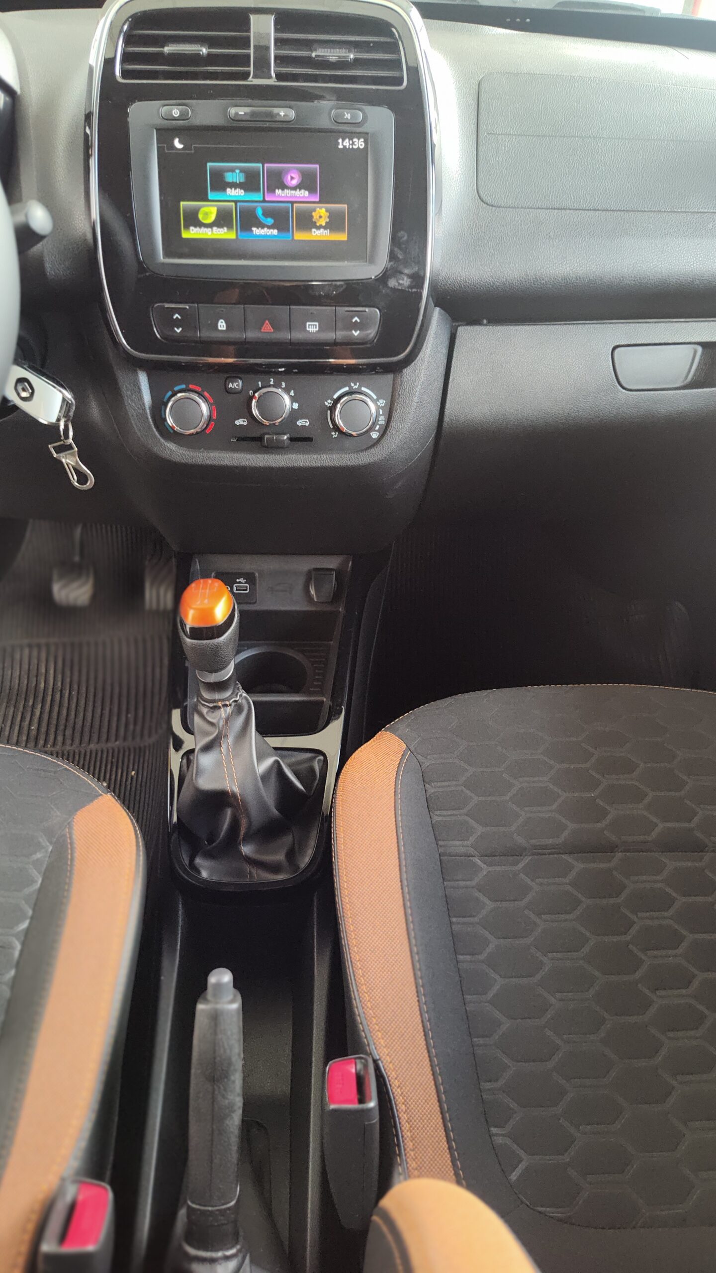 Renault Kwid - 1.0 12V SCE FLEX OUTSIDER MANUAL