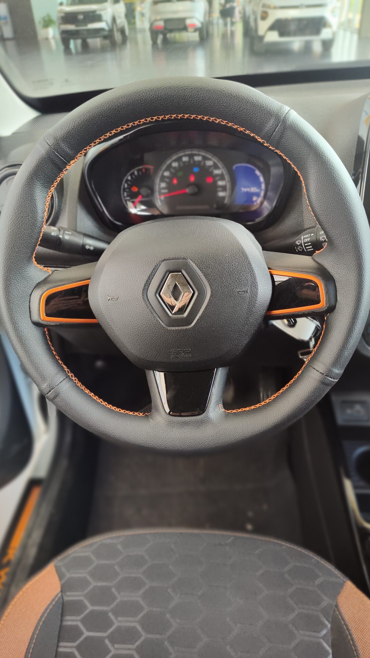 Renault Kwid - 1.0 12V SCE FLEX OUTSIDER MANUAL