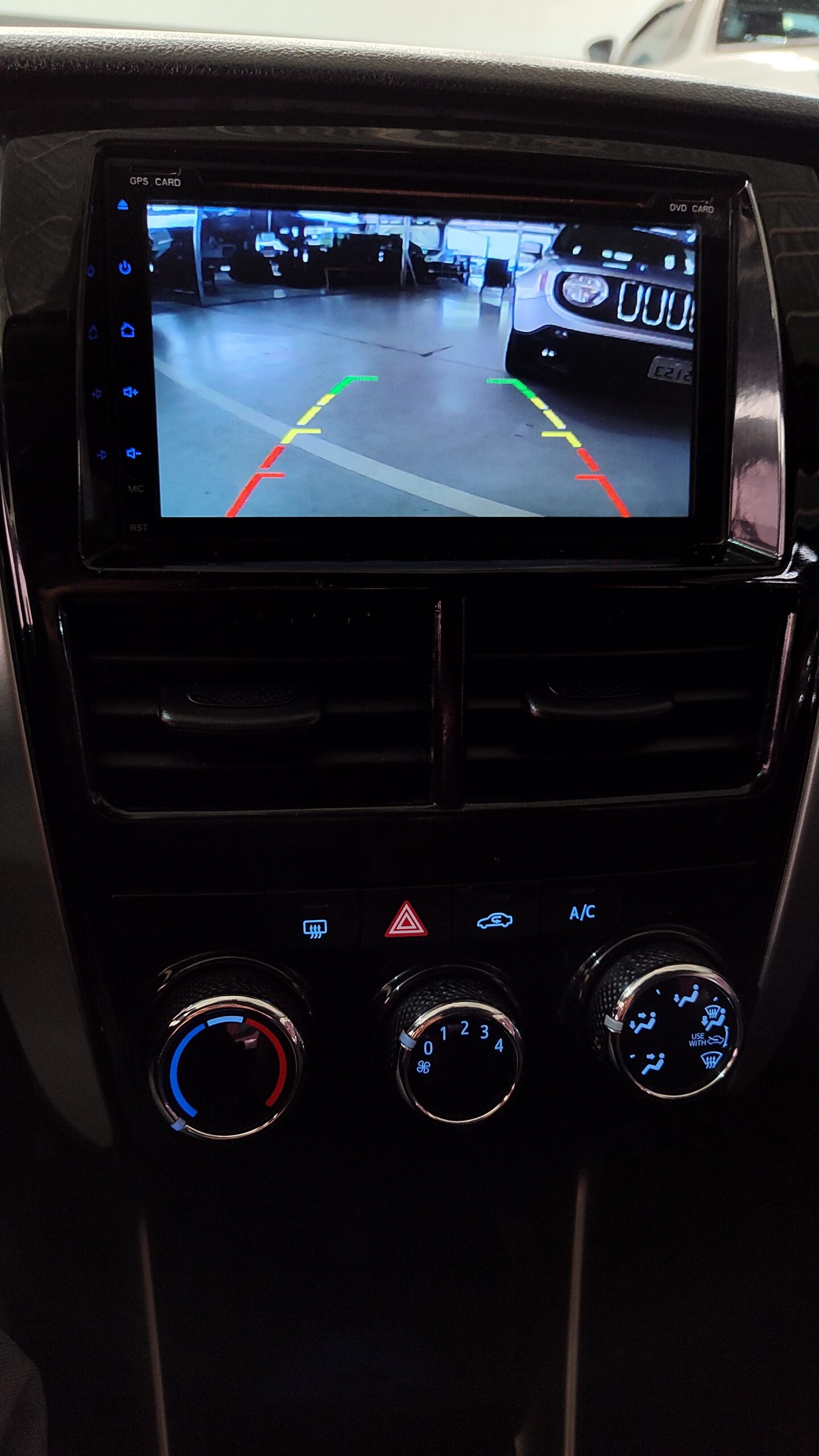 Toyota Yaris - 1.5 16V FLEX SEDAN XL MULTIDRIVE