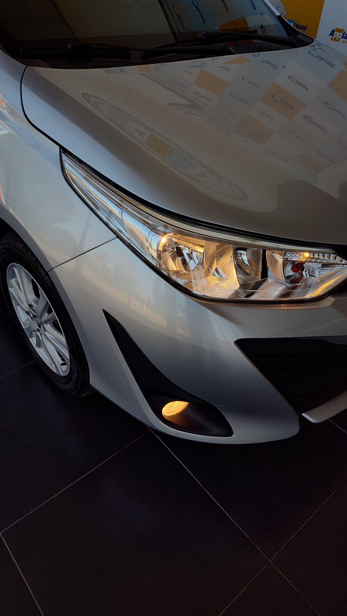 Toyota Yaris - 1.5 16V FLEX SEDAN XL MULTIDRIVE