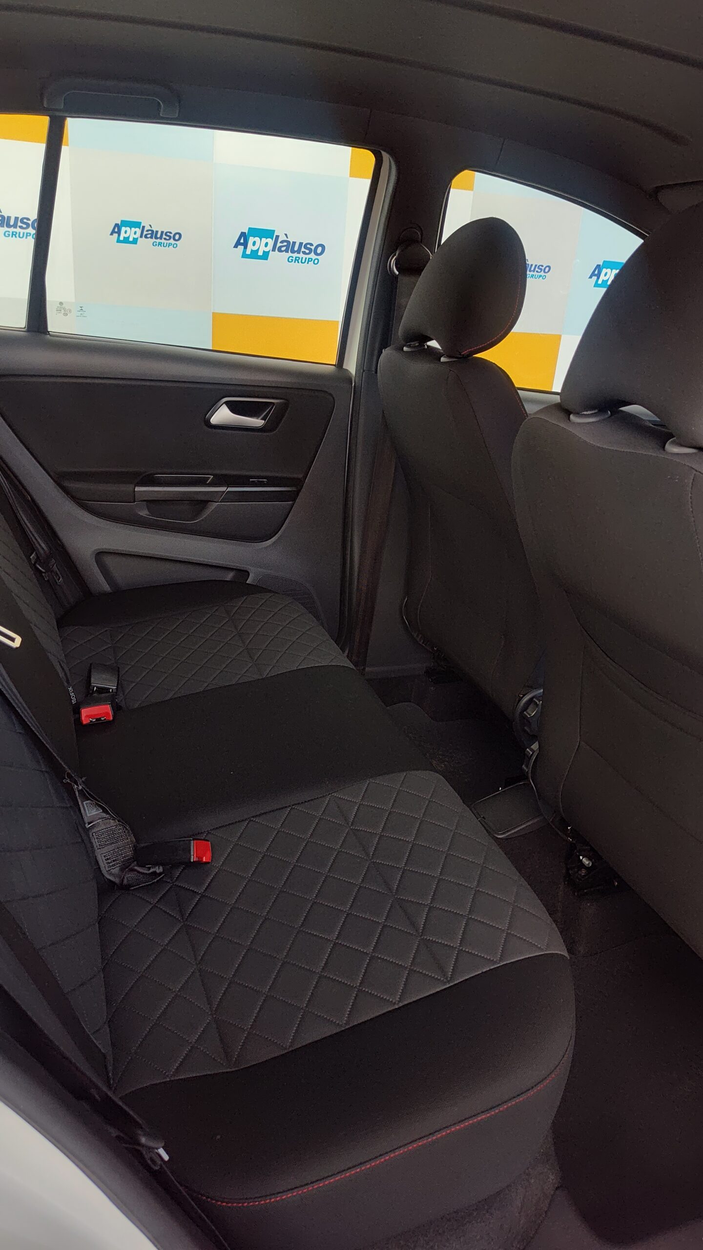 Volkswagen Fox - 1.6 MSI TOTAL FLEX XTREME 4P MANUAL