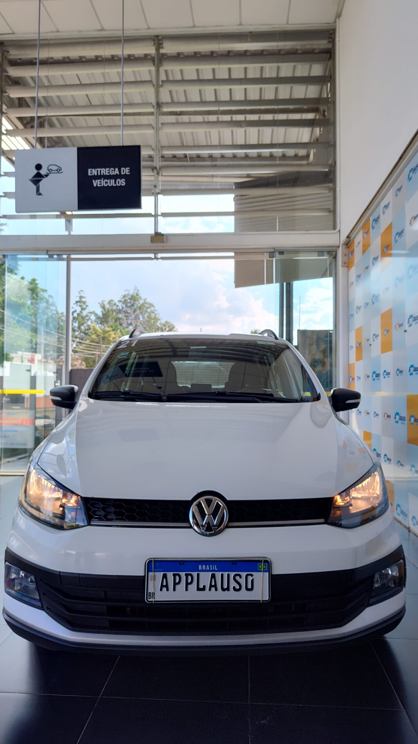 Volkswagen Fox - 1.6 MSI TOTAL FLEX XTREME 4P MANUAL