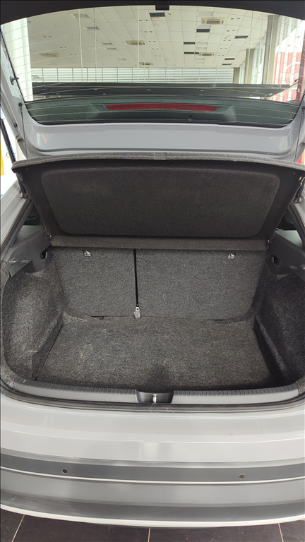 Volkswagen Nivus - 1.0 200 TSI TOTAL FLEX HIGHLINE AUTOMÁTICO