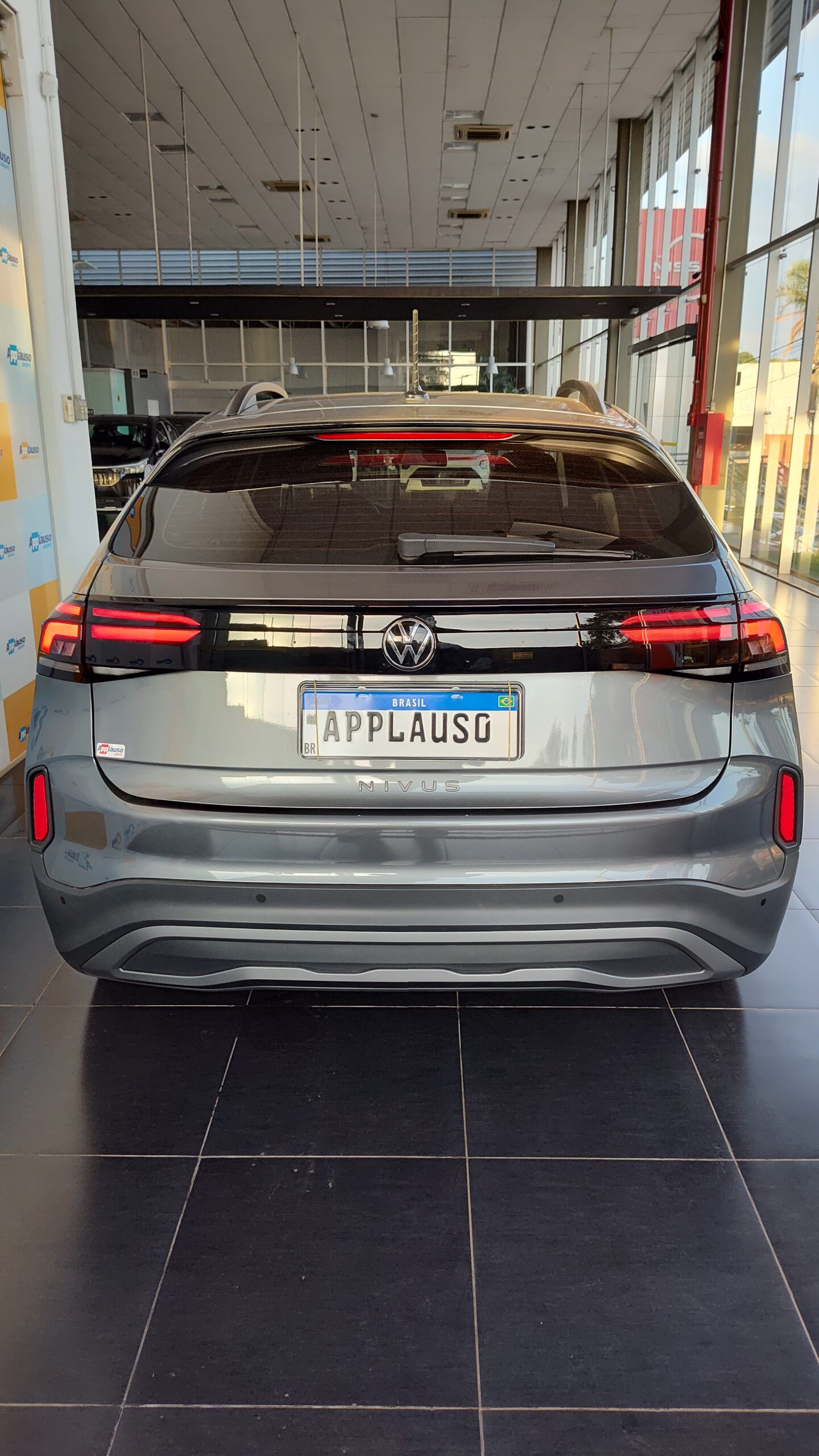 Volkswagen Nivus - 1.0 200 TSI TOTAL FLEX SENSE AUTOMÁTICO