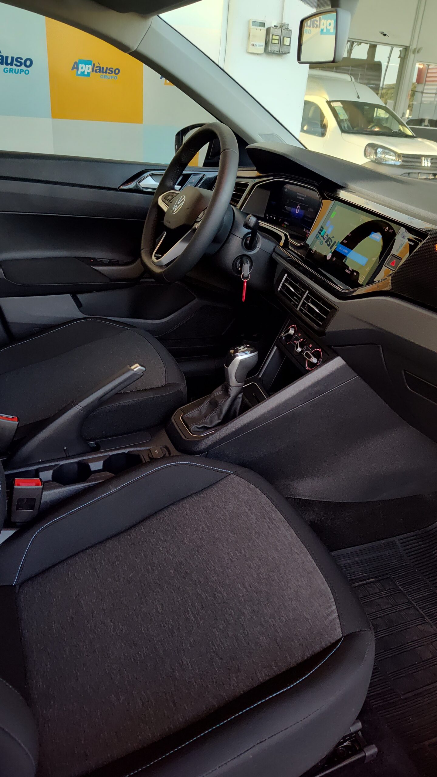 Volkswagen Nivus - 1.0 200 TSI TOTAL FLEX SENSE AUTOMÁTICO