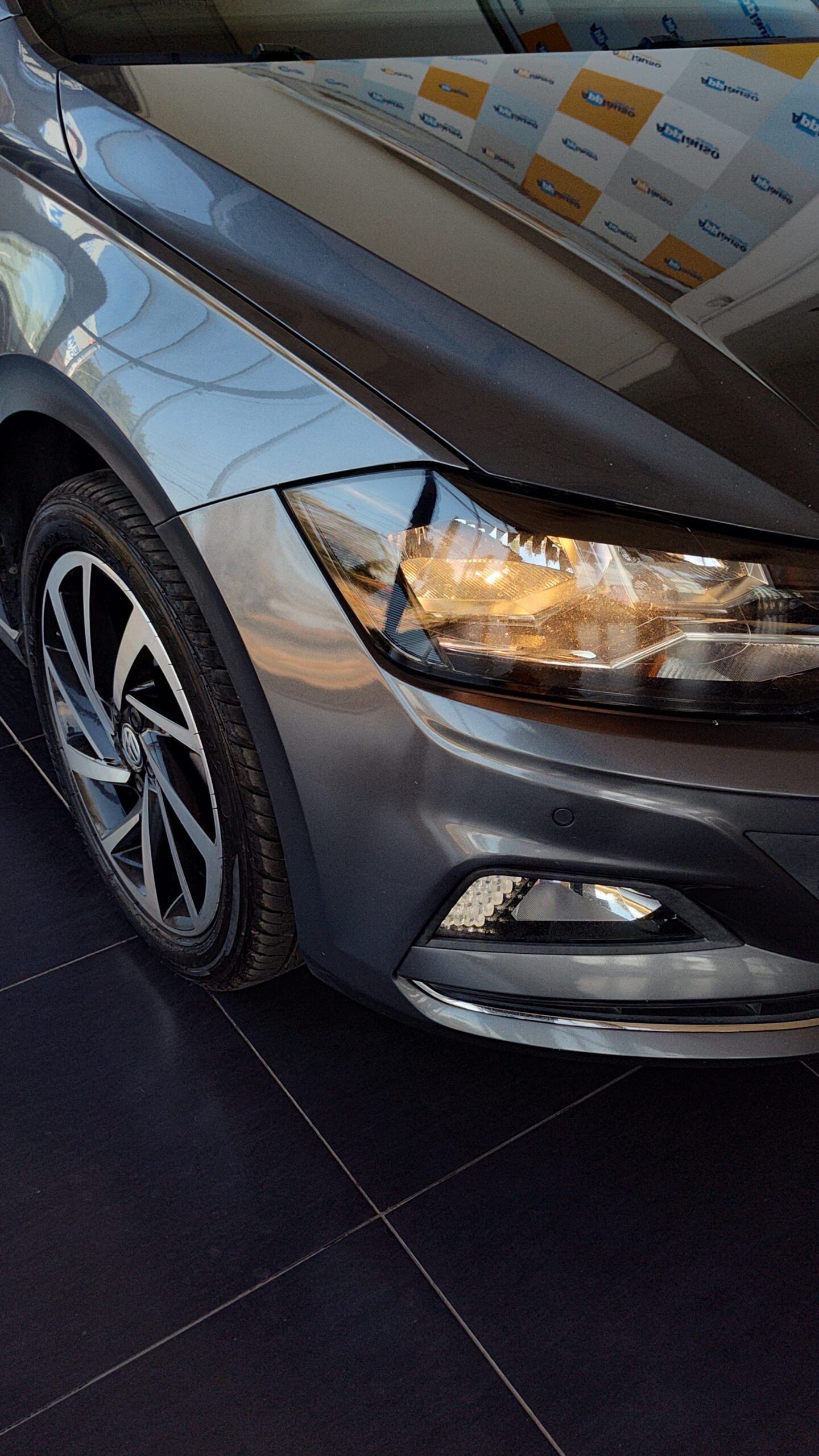 Volkswagen Virtus - 1.0 200 TSI HIGHLINE AUTOMÁTICO