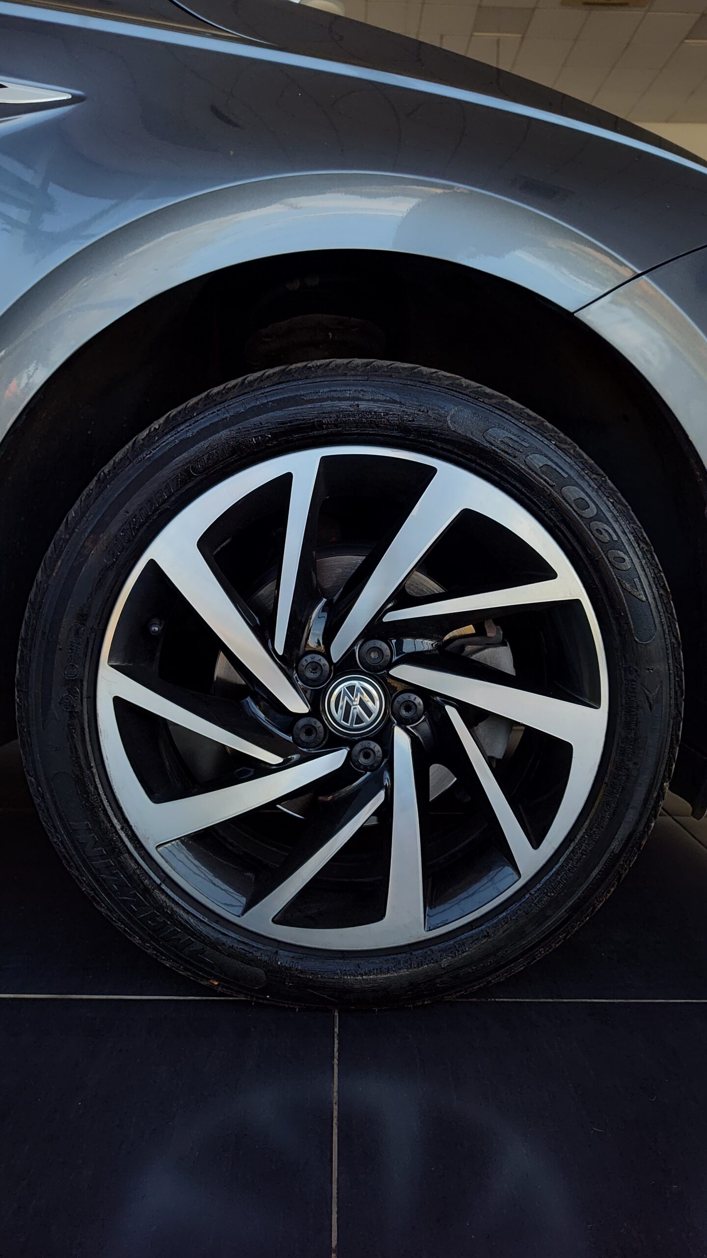 Volkswagen Virtus - 1.0 200 TSI HIGHLINE AUTOMÁTICO