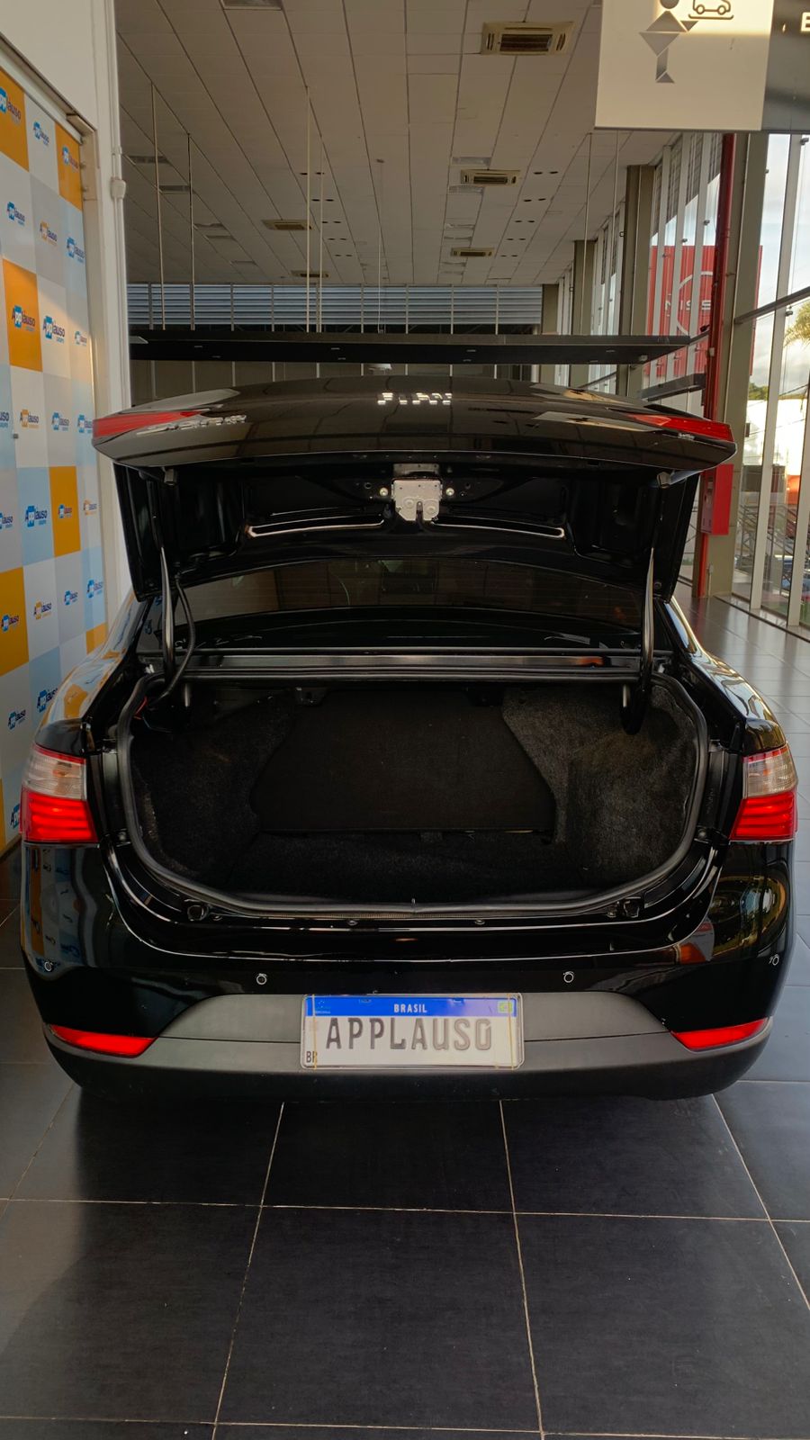 Fiat Grand Siena - 1.4 MPI 8V FLEX 4P MANUAL