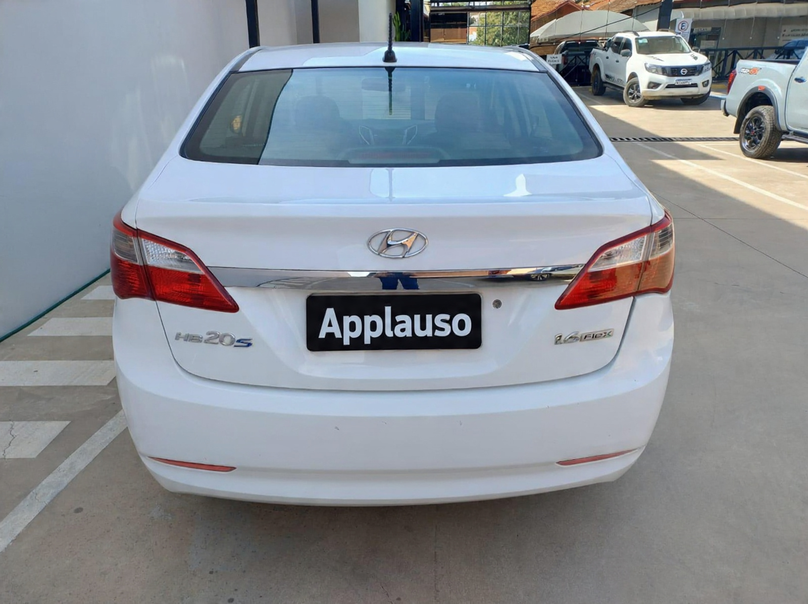 Hyundai Hb20s - 1.6 COMFORT STYLE 16V FLEX 4P MANUAL