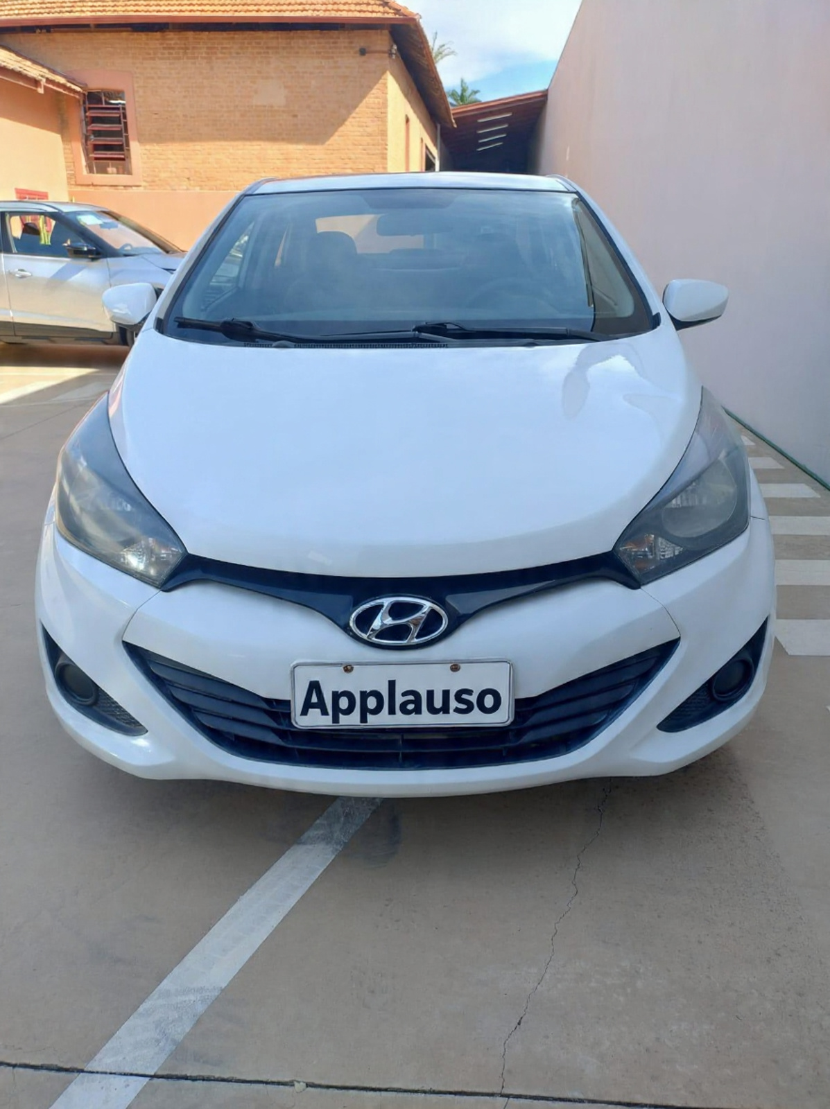 Hyundai Hb20s - 1.6 COMFORT STYLE 16V FLEX 4P MANUAL