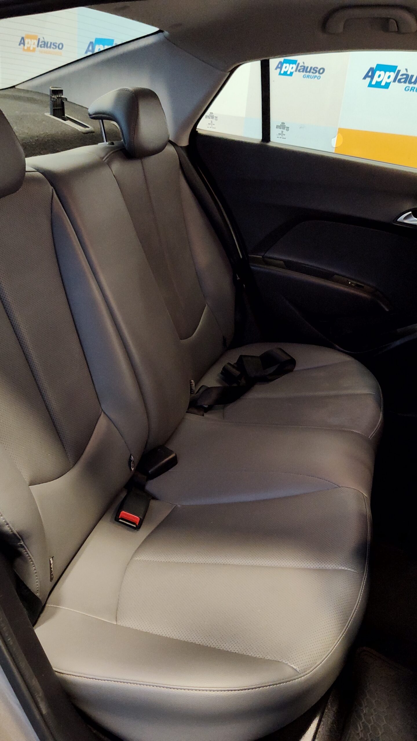 Hyundai Hb20s - 1.6 PREMIUM 16V FLEX 4P AUTOMÁTICO