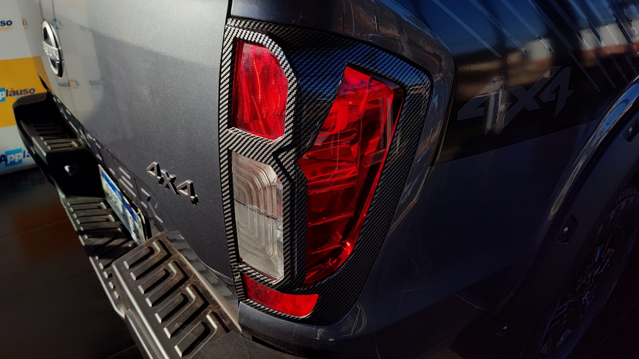 Nissan Frontier - 2.3 16V TURBO DIESEL ATTACK CD 4X4 AUTOMÁTICO