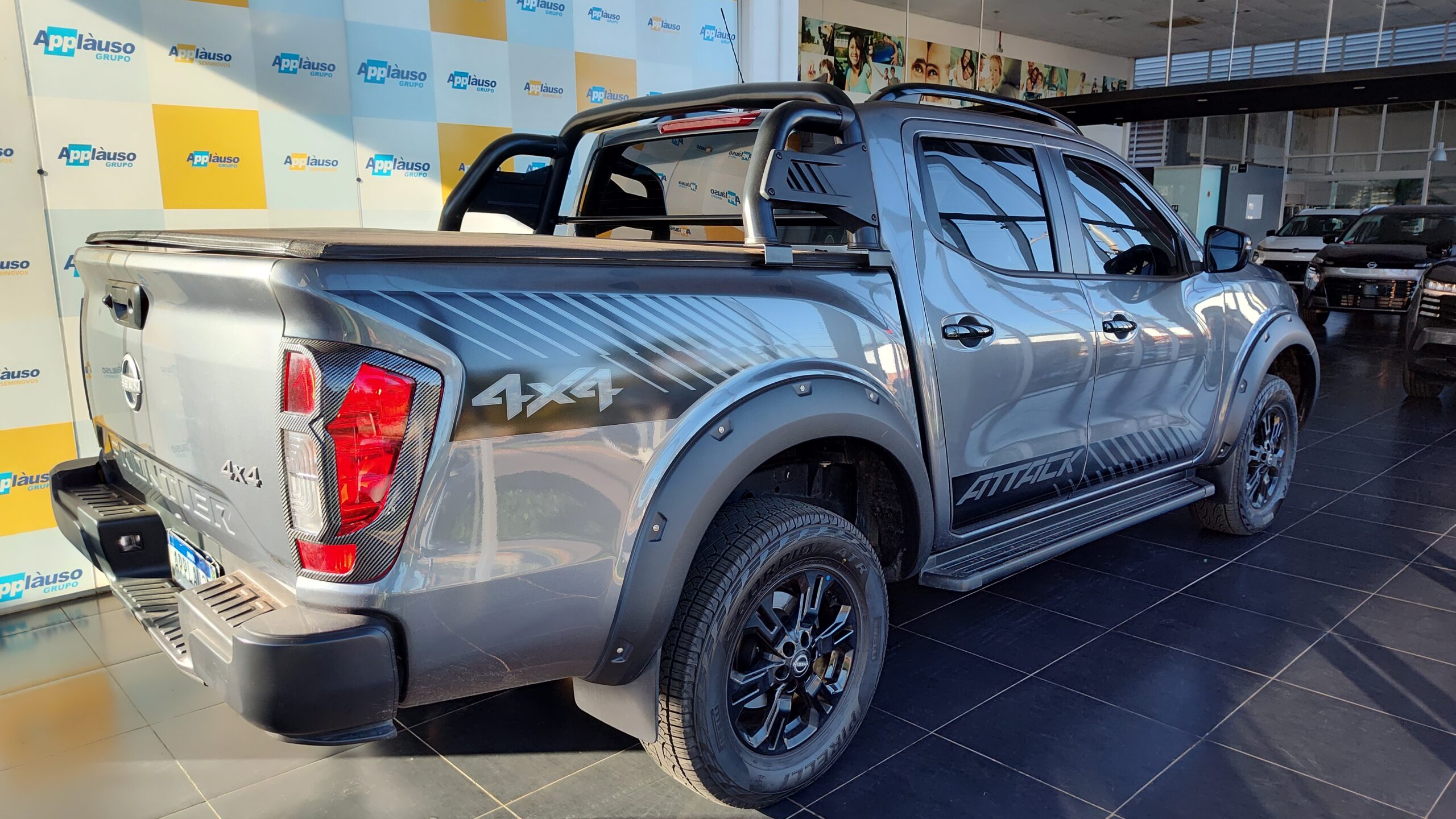 Nissan Frontier - 2.3 16V TURBO DIESEL ATTACK CD 4X4 AUTOMÁTICO